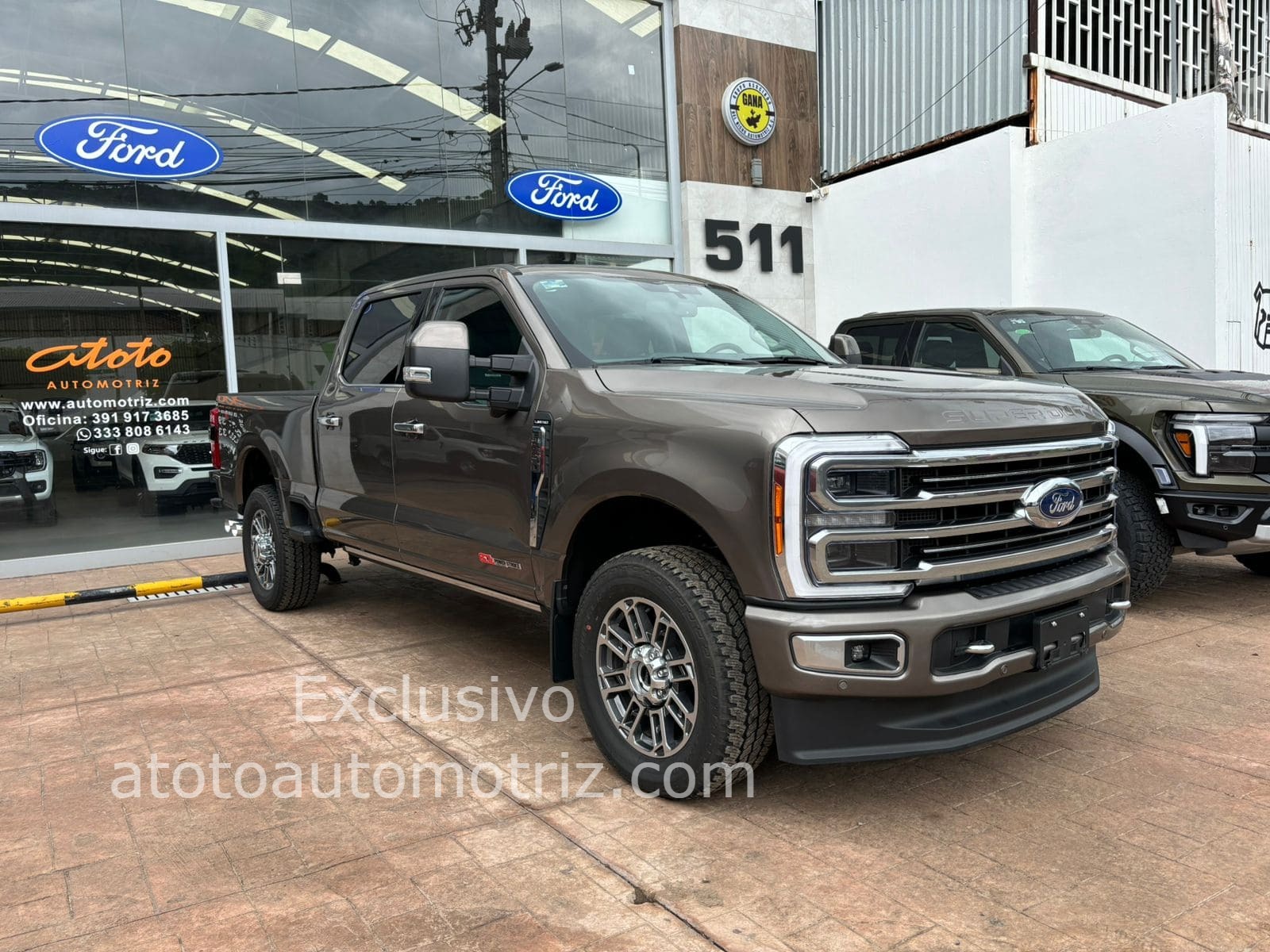 Ford F250 2023 Súper Duty LIMITED Diesel Automático Gris