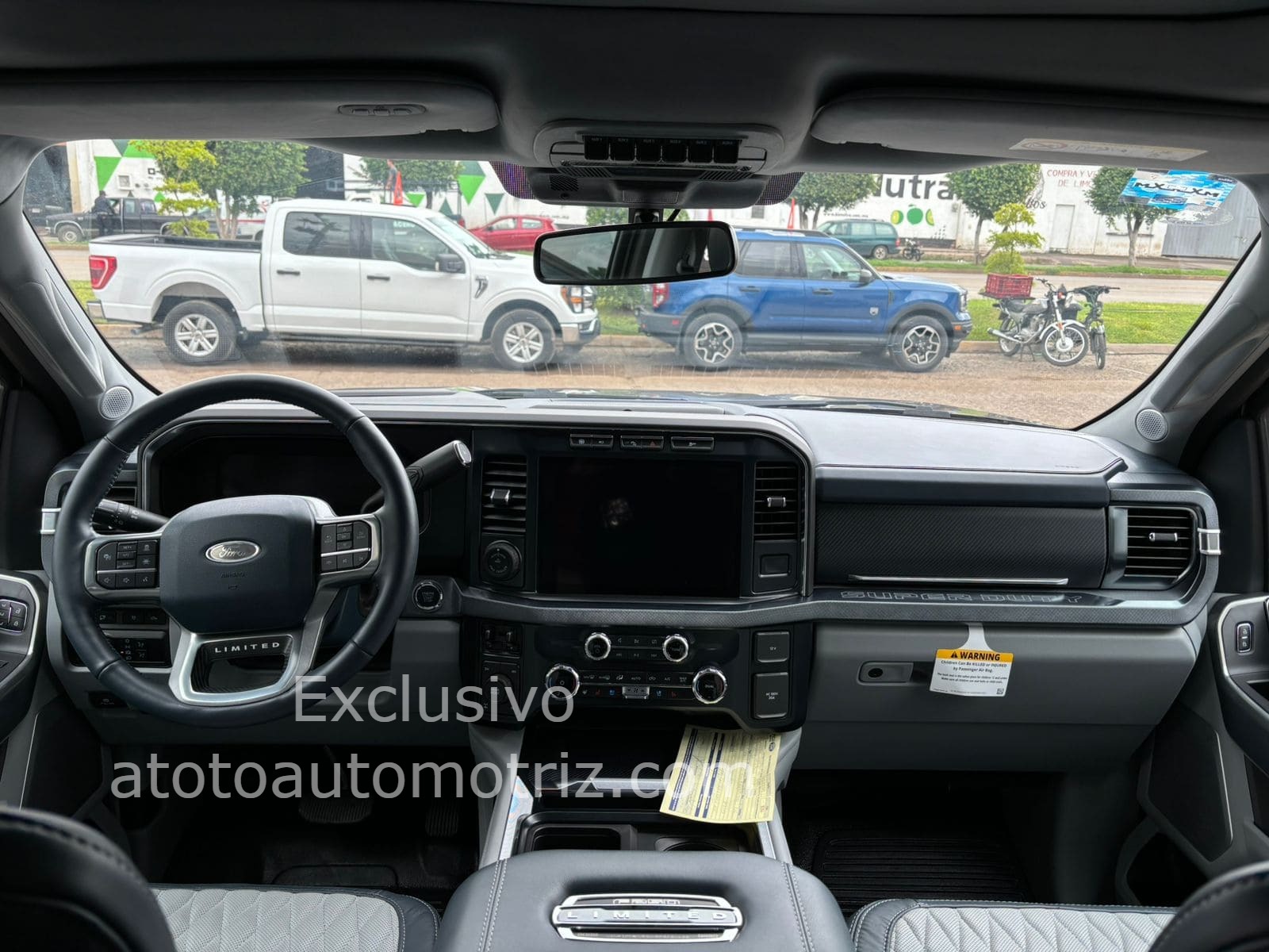 Ford F250 2023 Súper Duty LIMITED Diesel Automático Gris