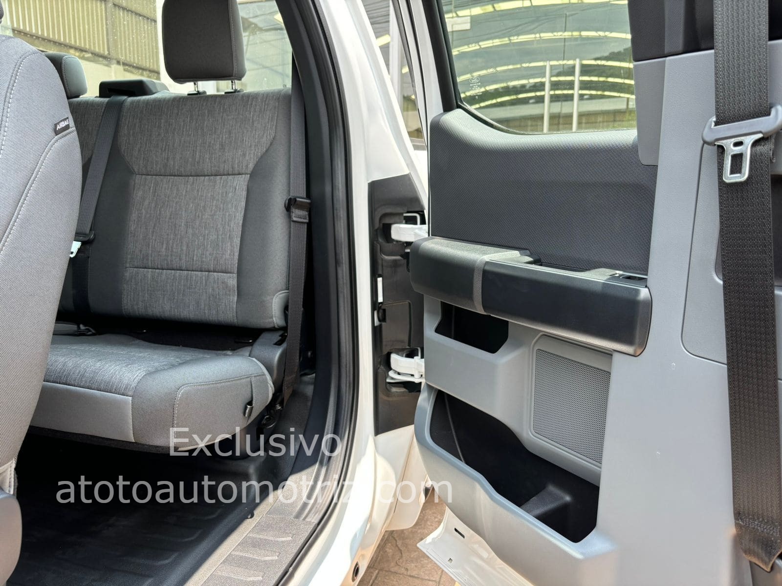 Ford F150 2024 XL V6 Automático Blanco