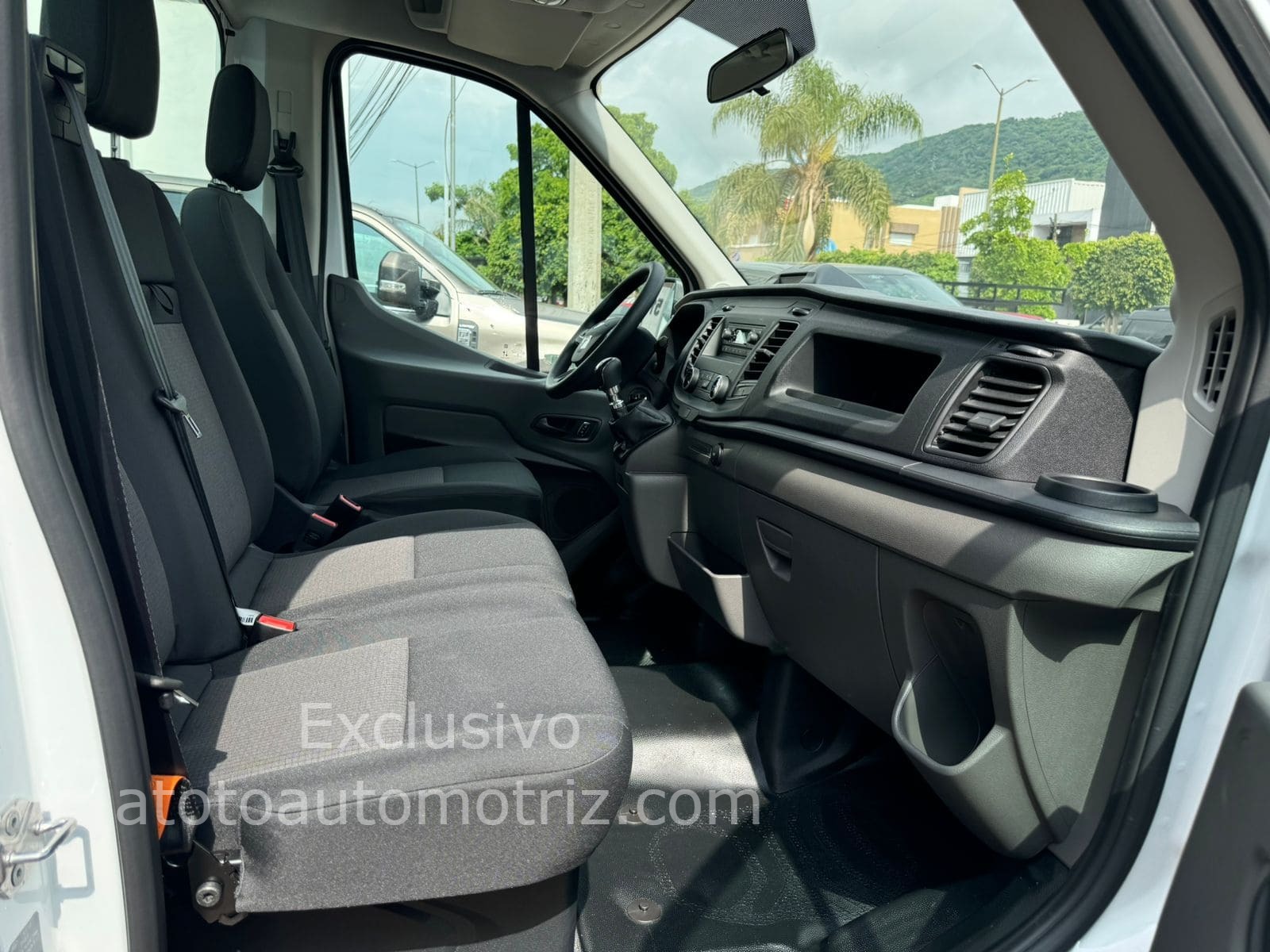 Ford Transit 2025 Chasis Cabina Manual Blanco