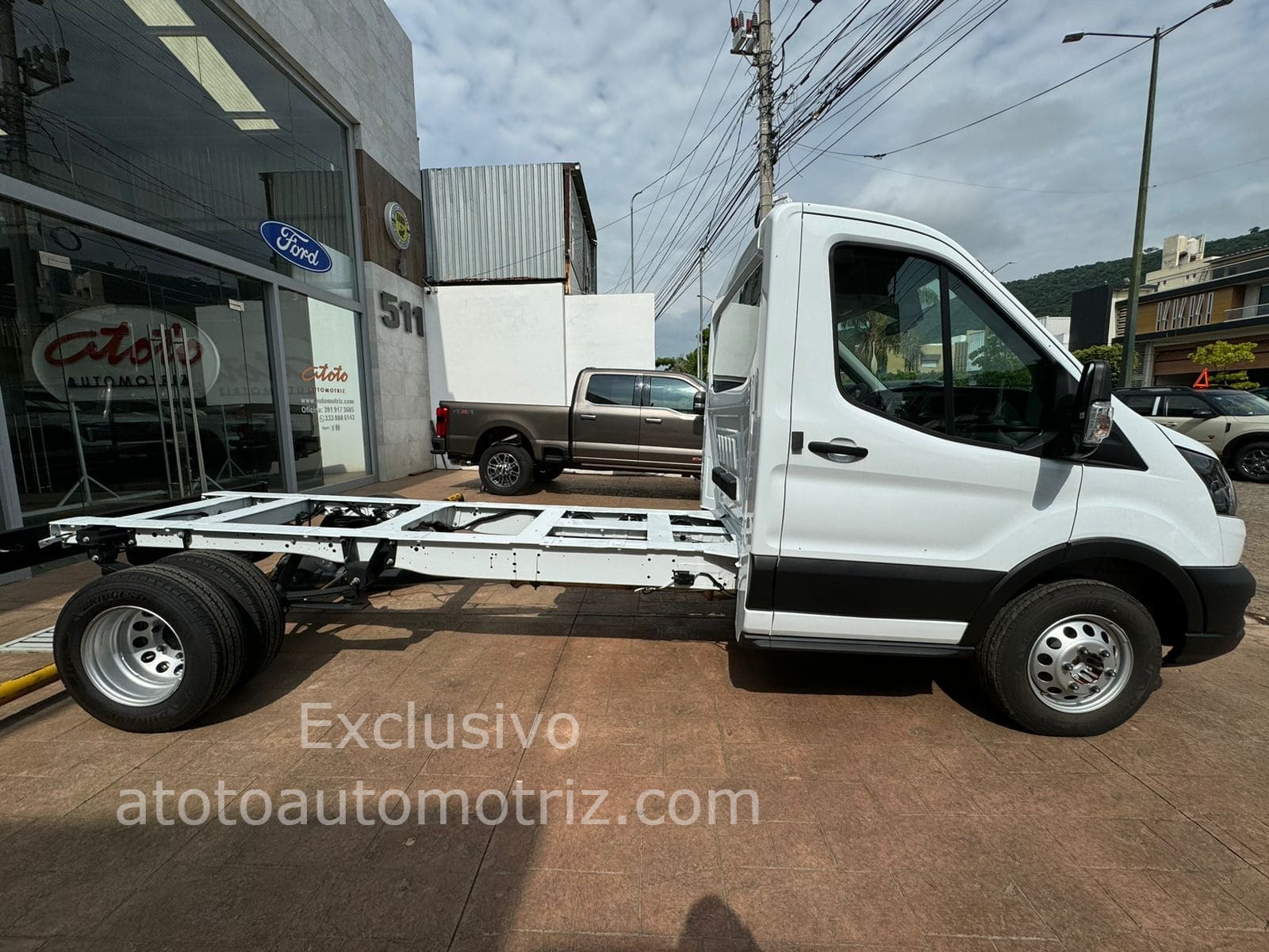 Ford Transit 2025 Chasis Cabina Manual Blanco
