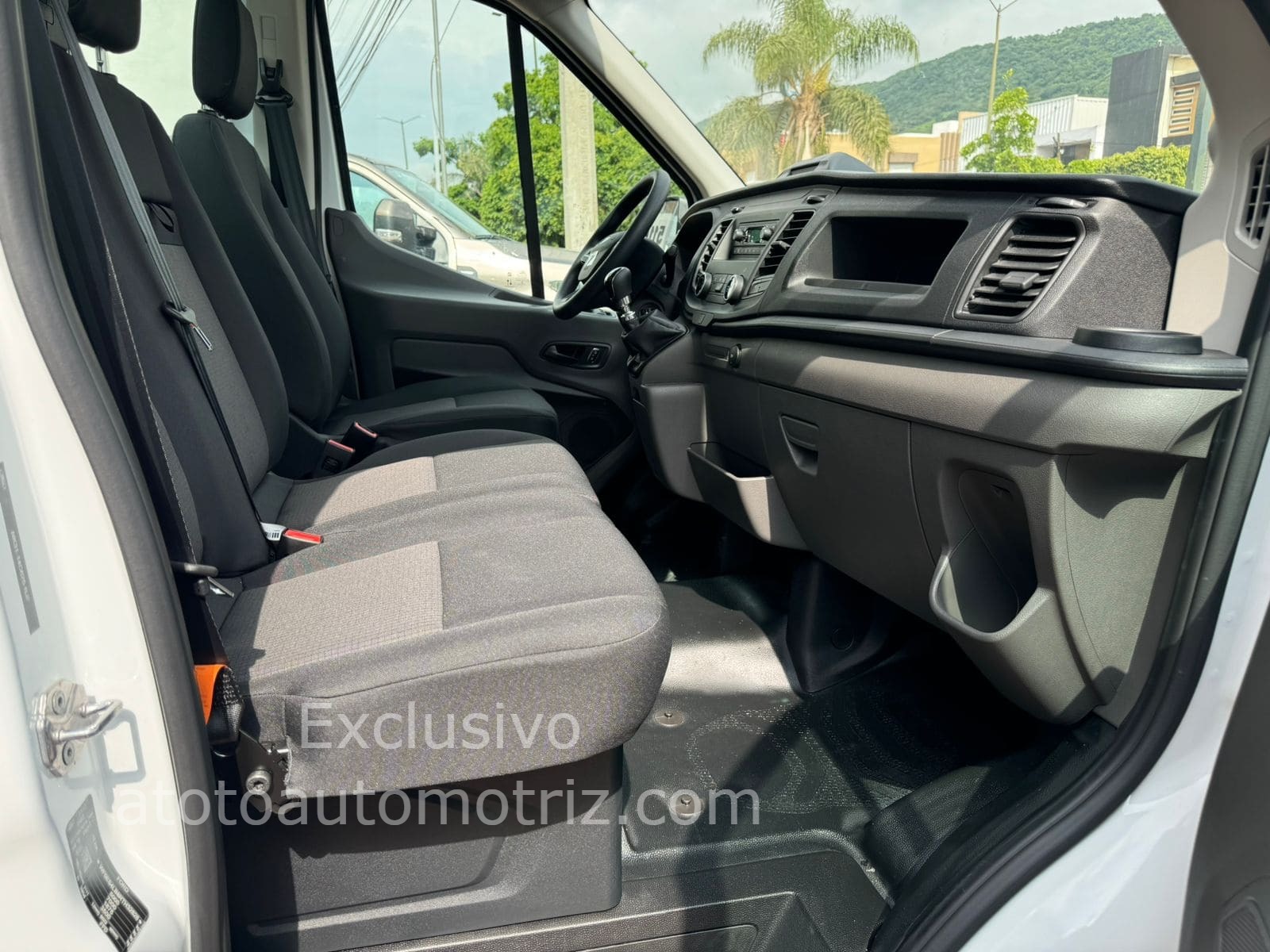 Ford Transit 2025 Chasis Cabina Manual Blanco