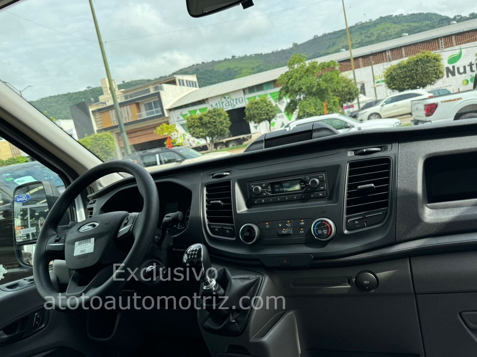 Ford Transit 2025 Chasis Cabina Manual Blanco