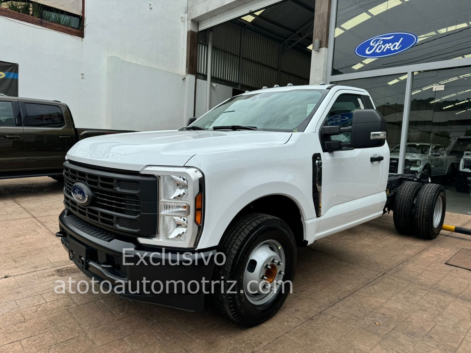 Ford F350 2025 Super Duty Automático Blanco