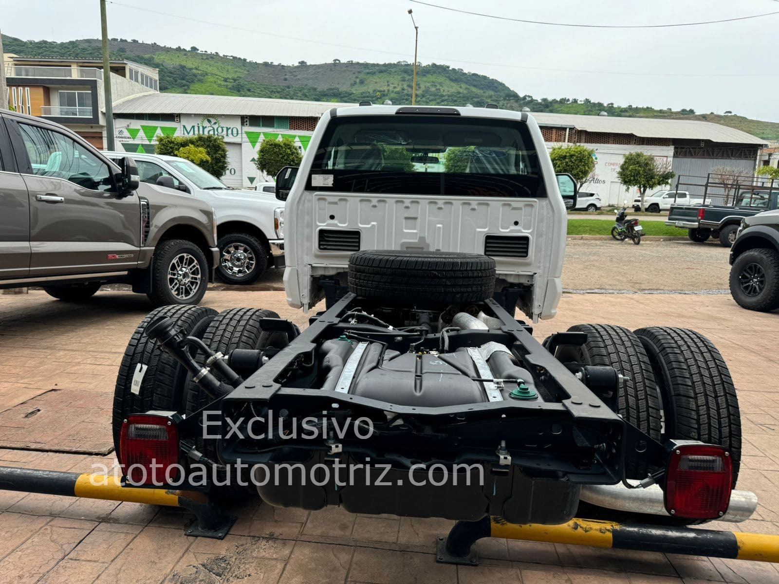 Ford F350 2025 Super Duty Automático Blanco