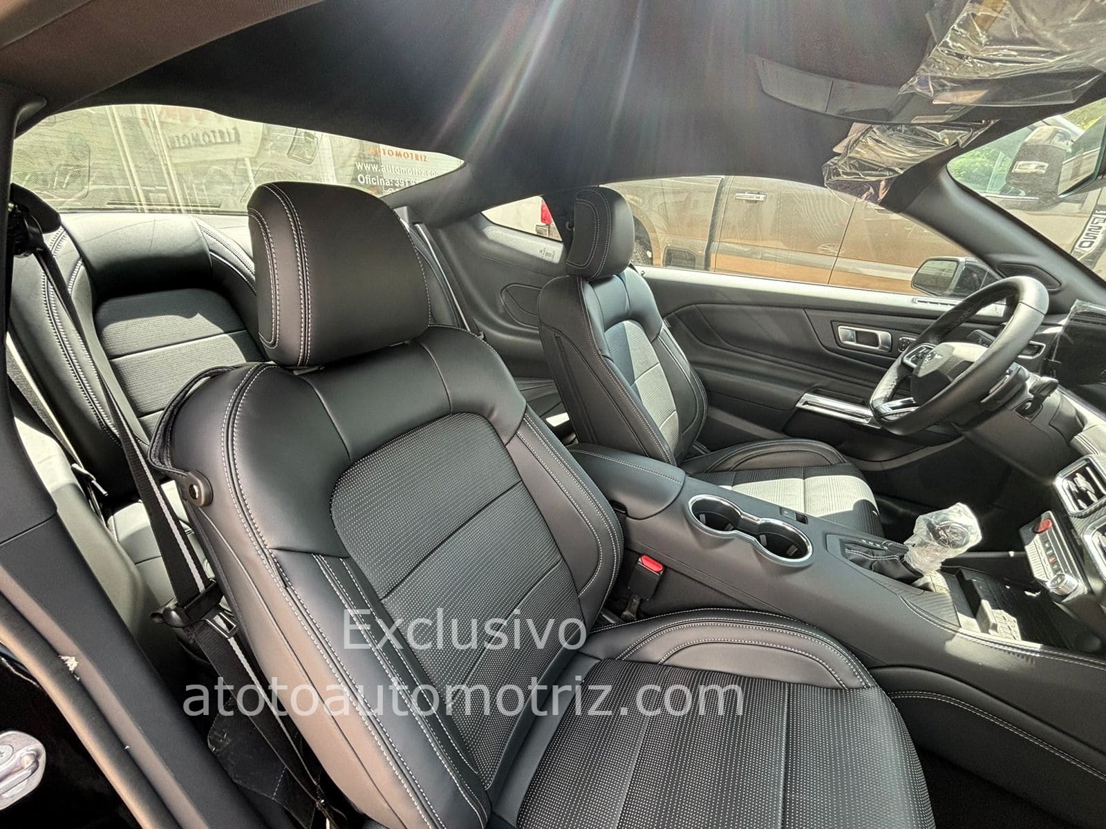 Ford Mustang 2025 GT Automático Negro