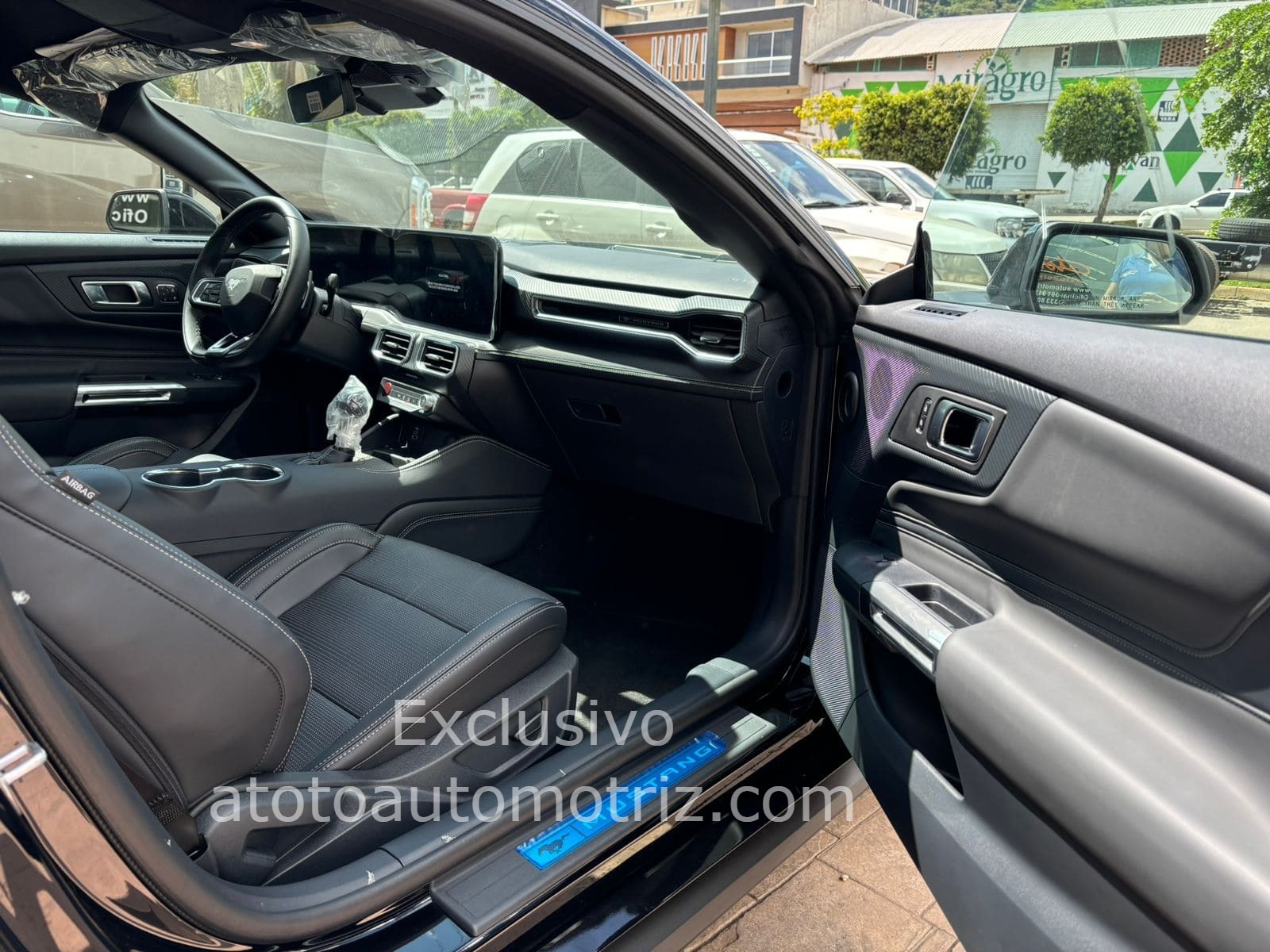 Ford Mustang 2025 GT Automático Negro