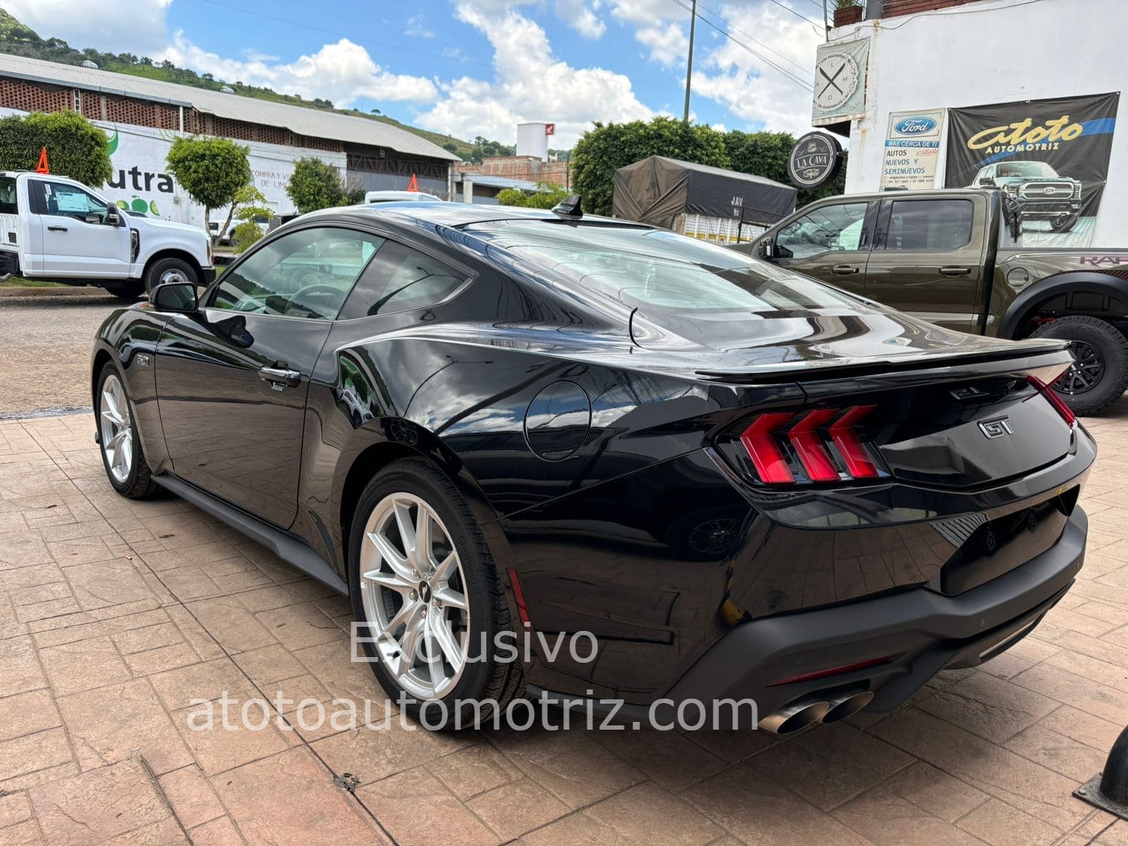 Ford Mustang 2025 GT Automático Negro