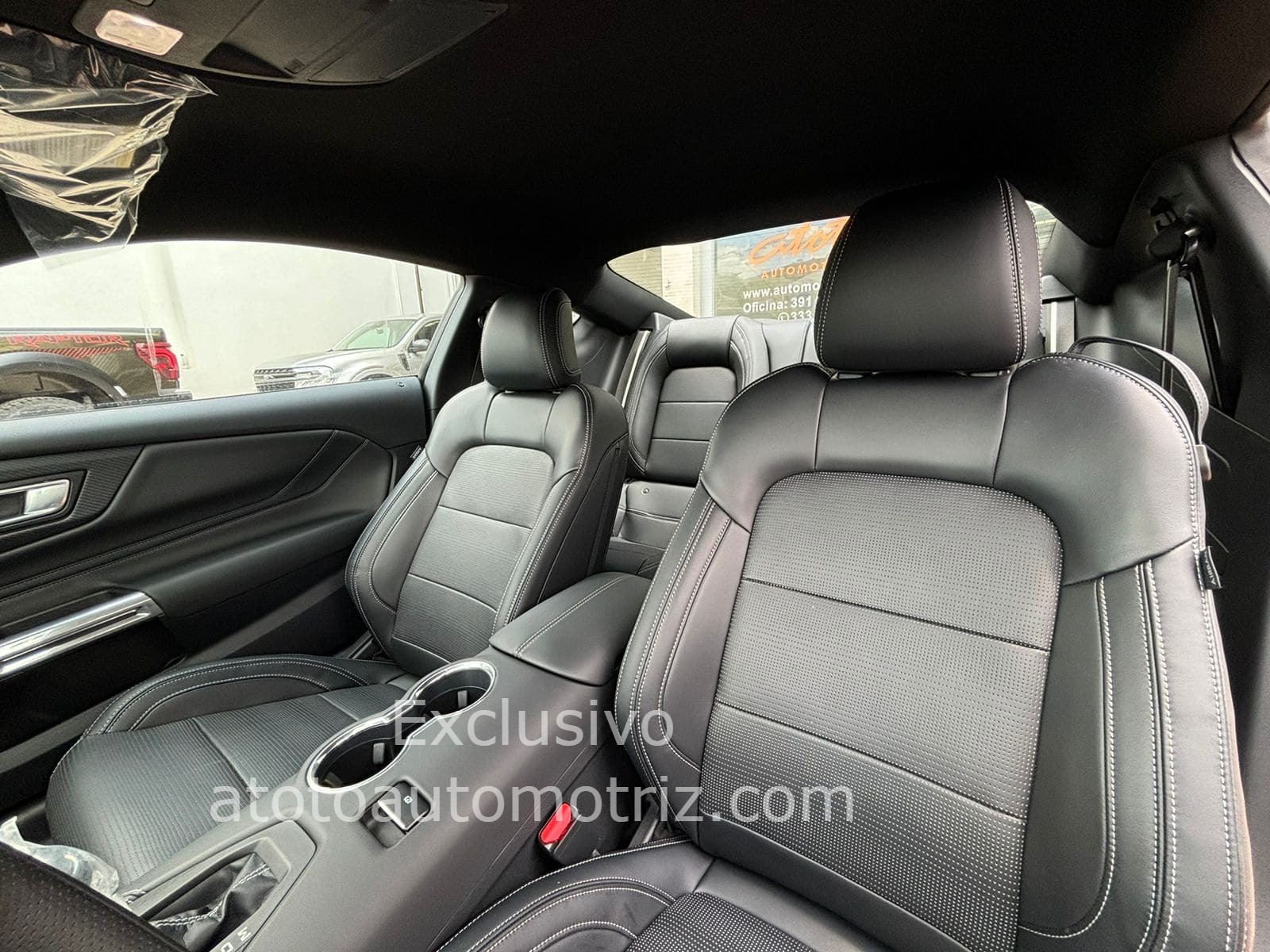 Ford Mustang 2025 GT Automático Negro