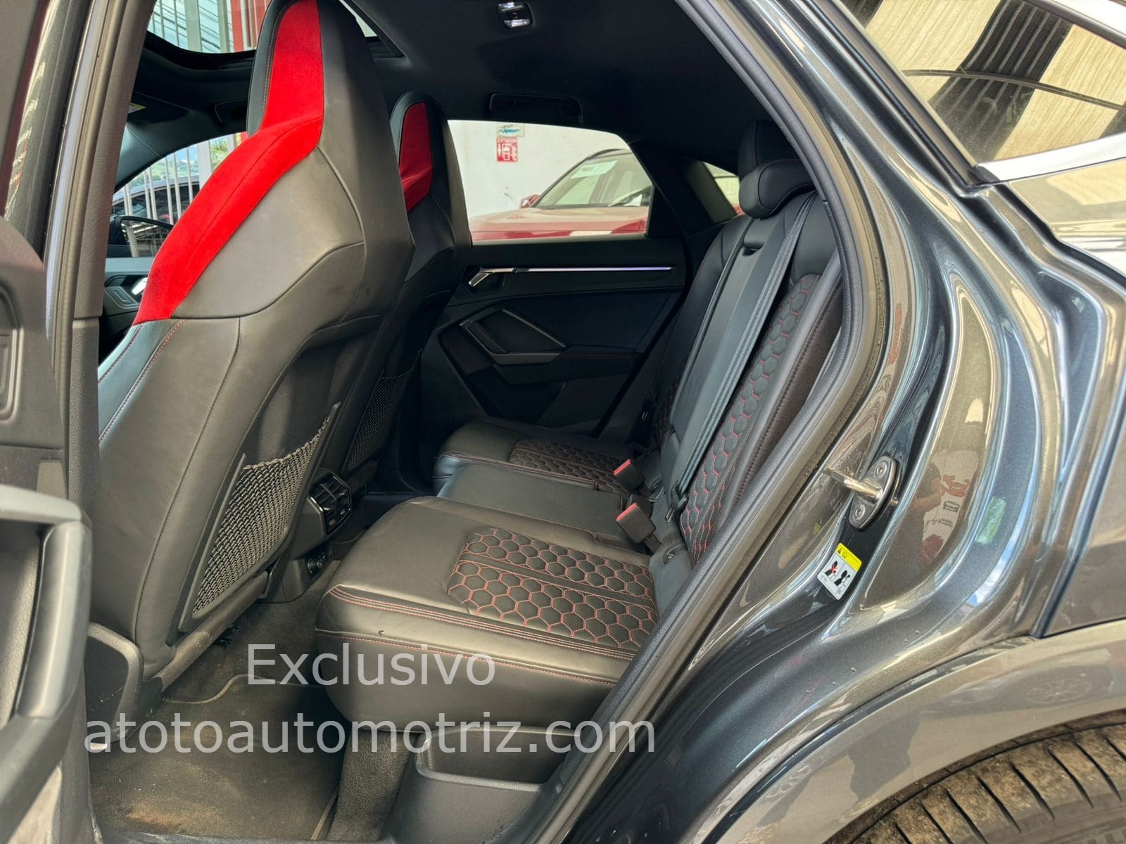 Audi RS 2021 Q3 Performance Automático Gris