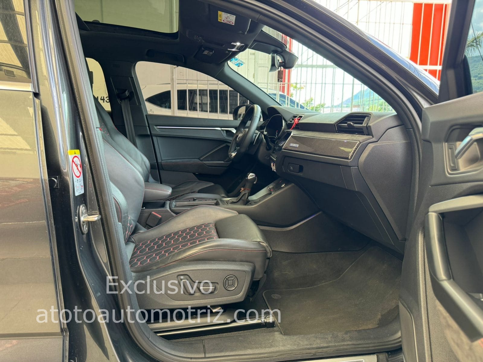 Audi RS 2021 Q3 Performance Automático Gris