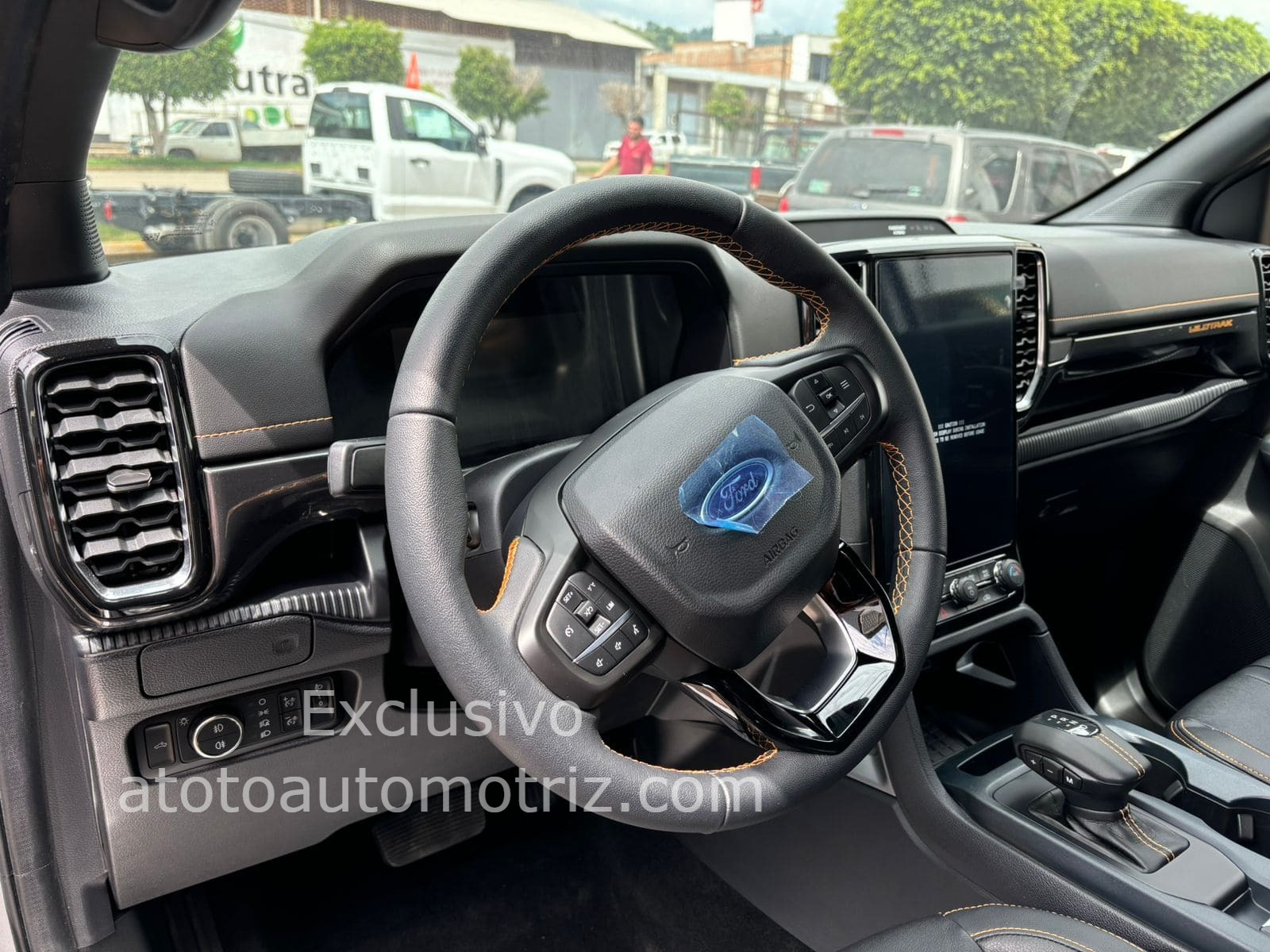 Ford Ranger 2025 Wildtrak Automático Plata