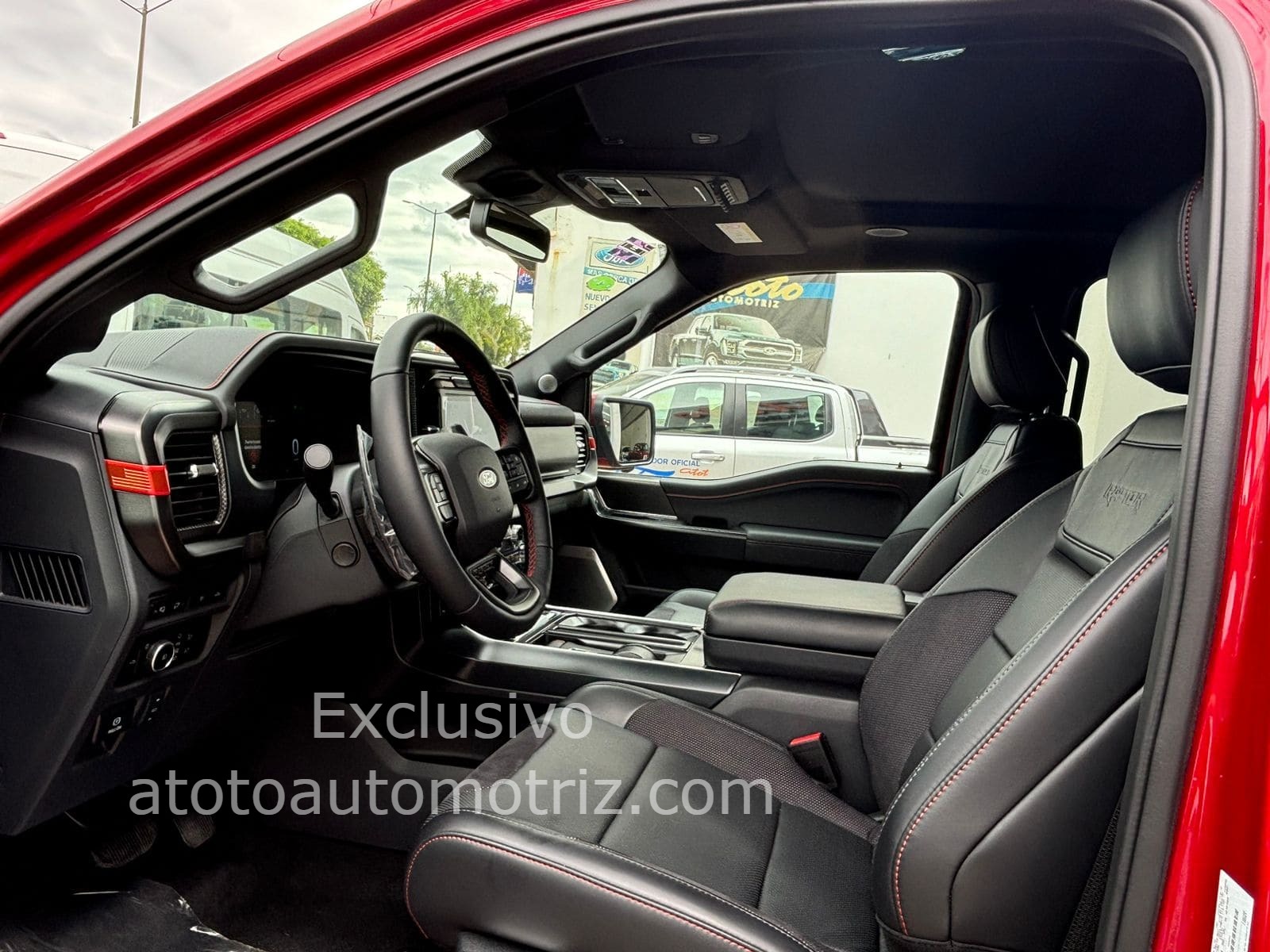Ford Lobo 2024 Raptor Automático Rojo