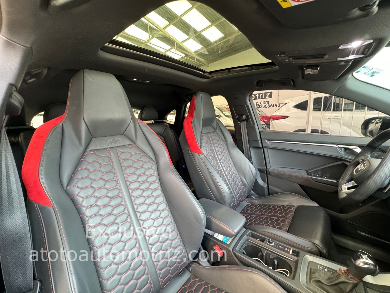 Audi RS 2021 Q3 Performance Automático Gris