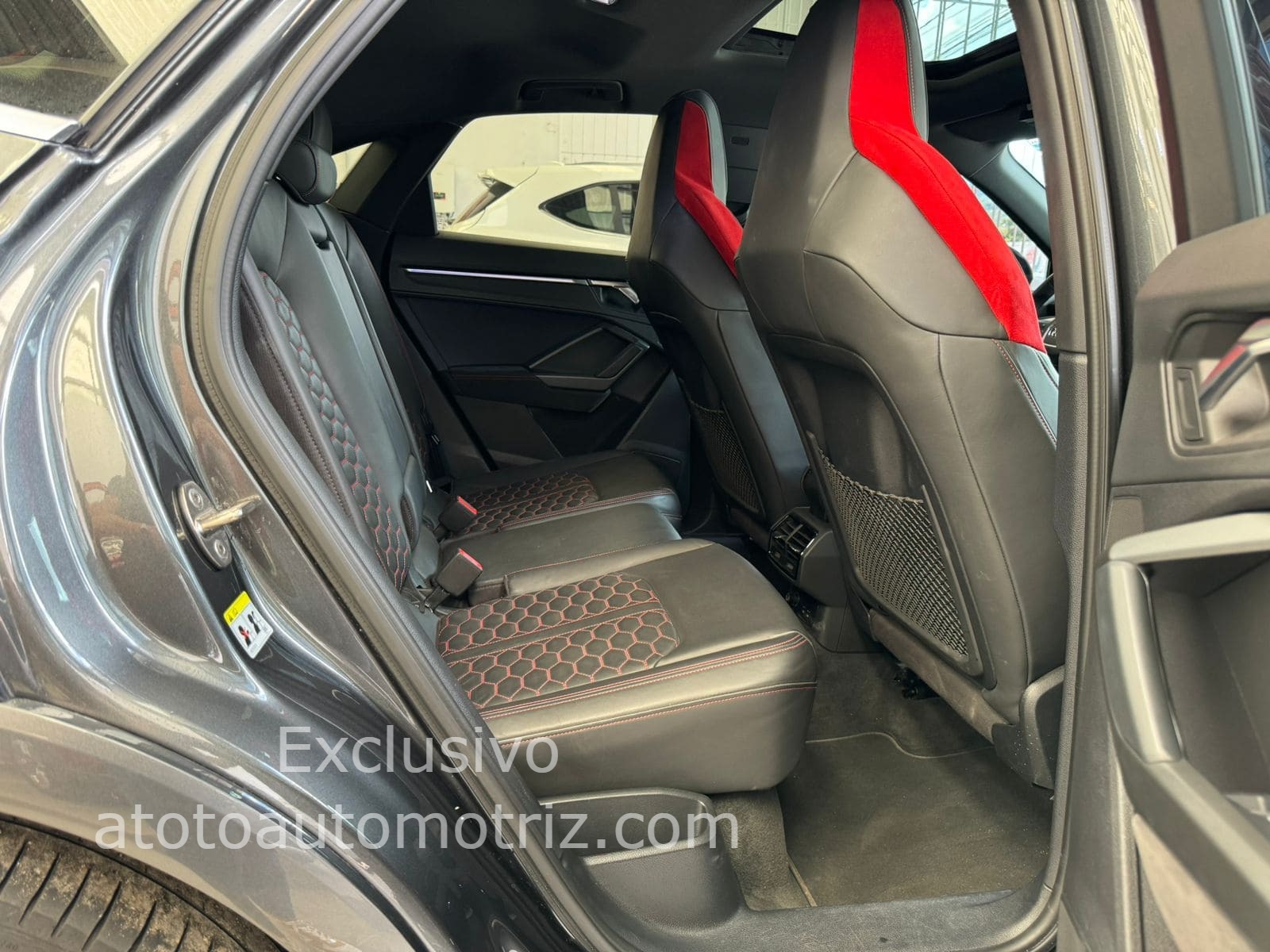 Audi RS 2021 Q3 Performance Automático Gris