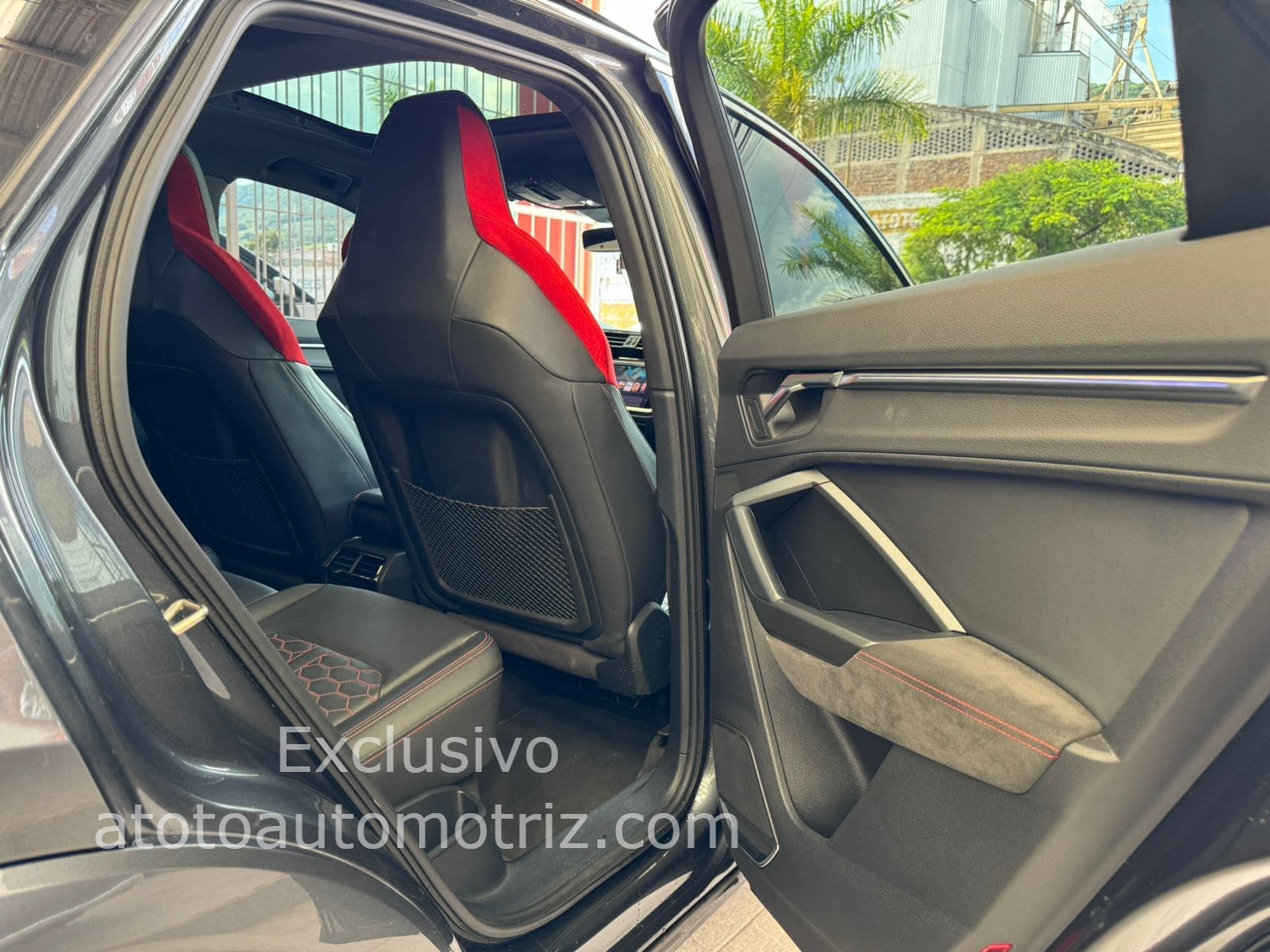 Audi RS 2021 Q3 Performance Automático Gris