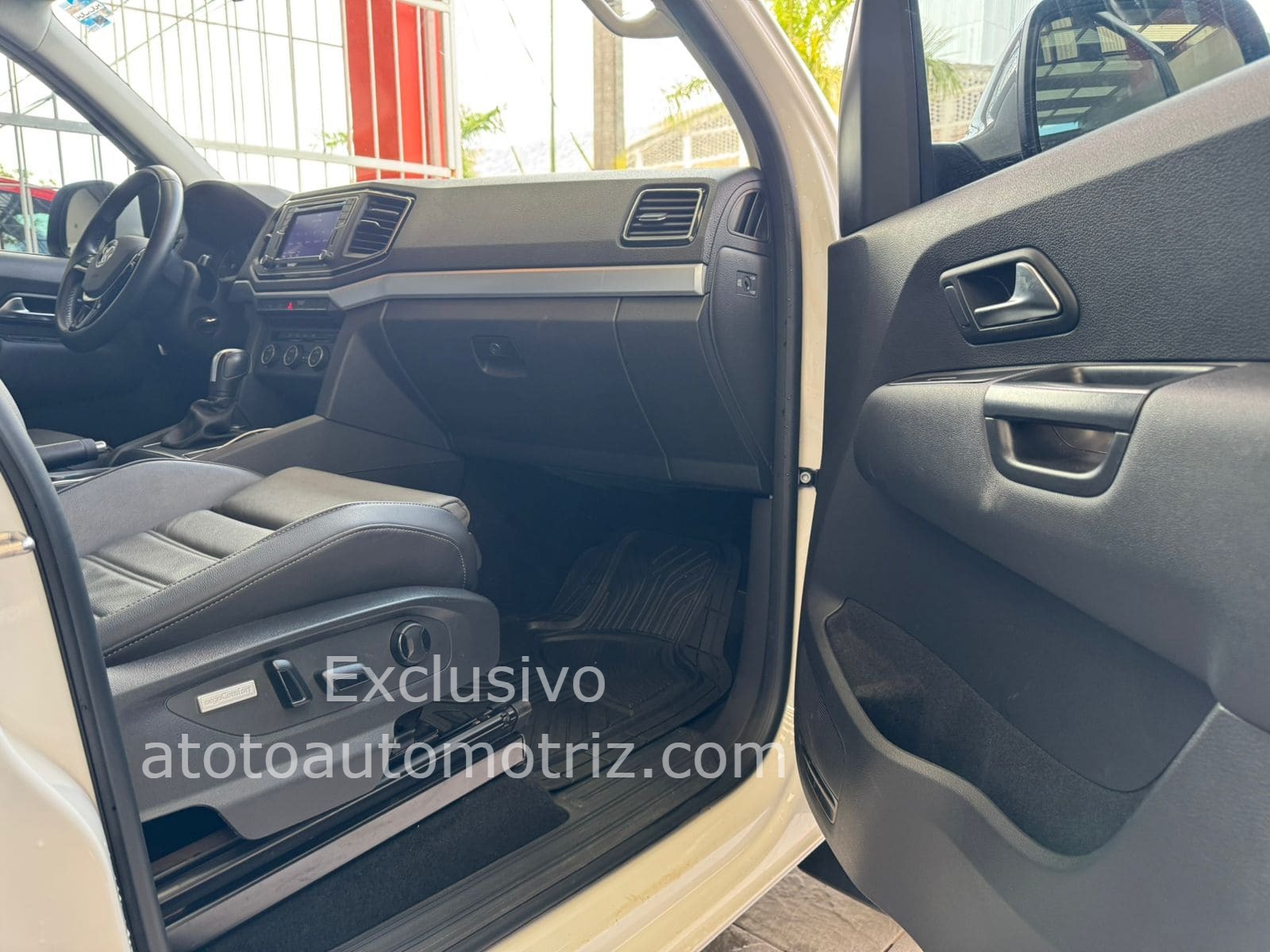 Volkswagen Amarok 2023 Higline V6 Automático Blanco