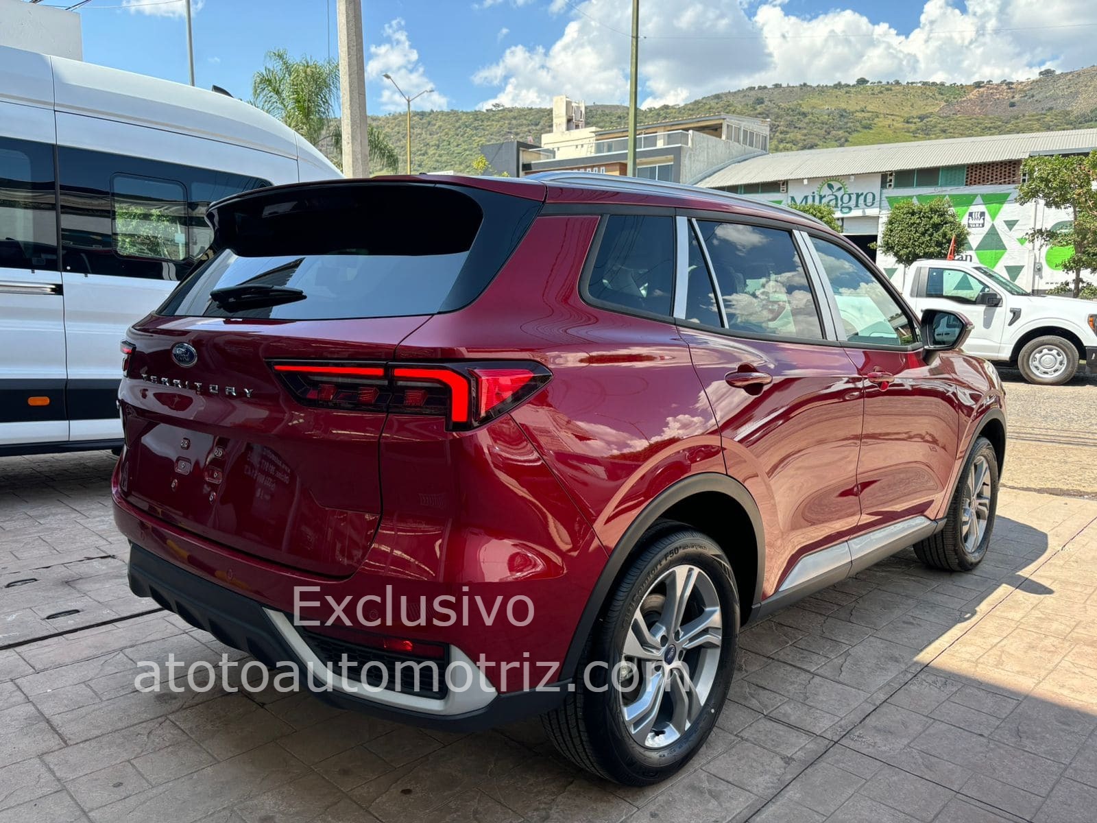 Ford Territory 2025 Ambiente FWD Automático Rojo