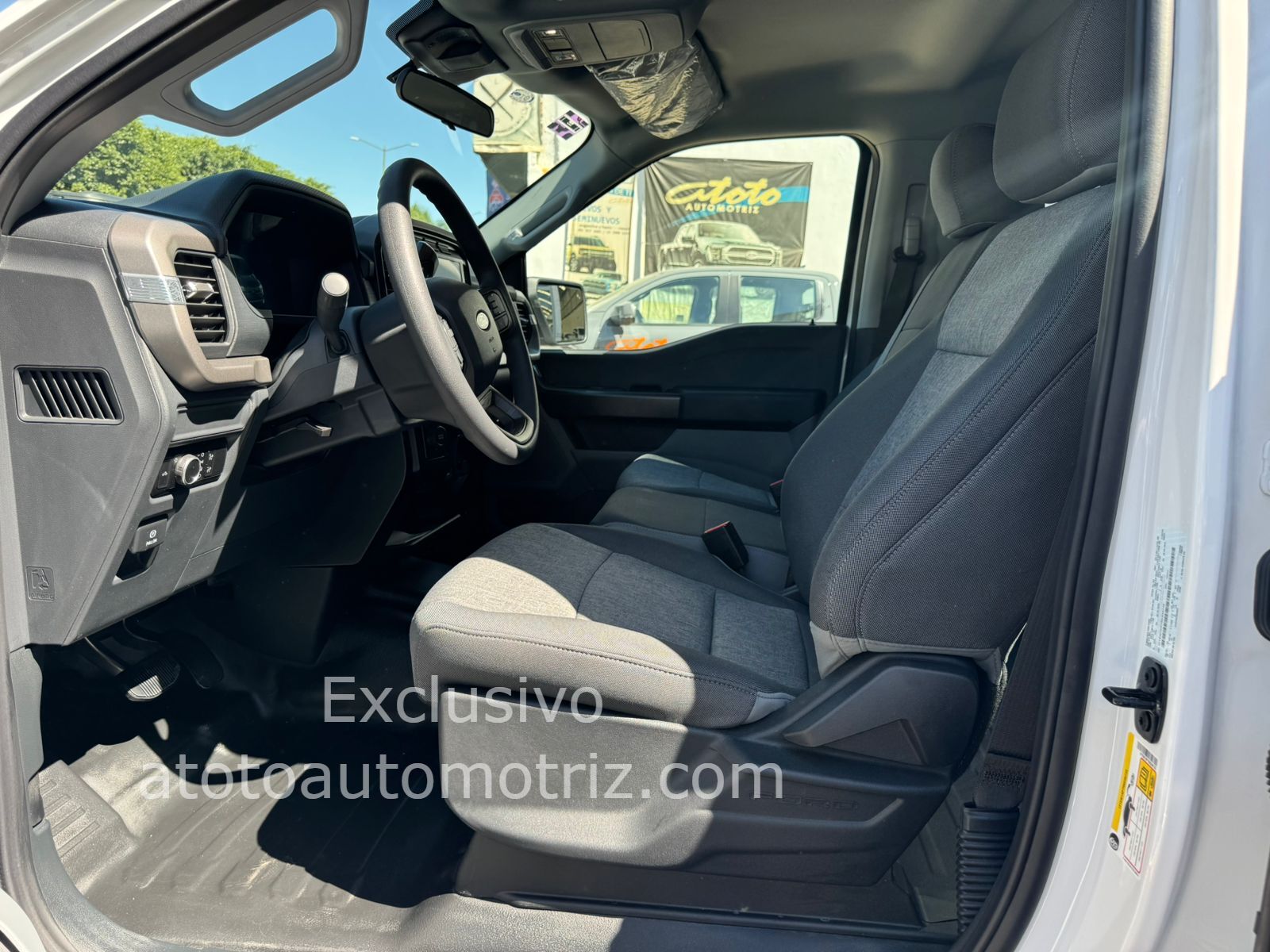 Ford F150 2024 4x2 V6 Automático Blanco