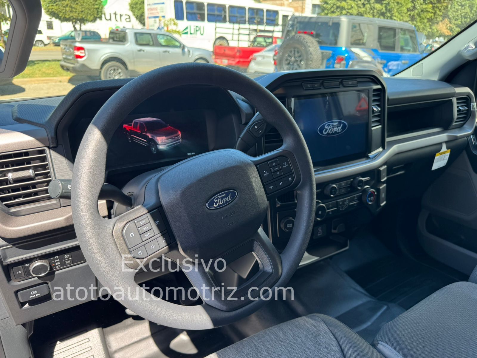 Ford F150 2024 4x2 V6 Automático Blanco