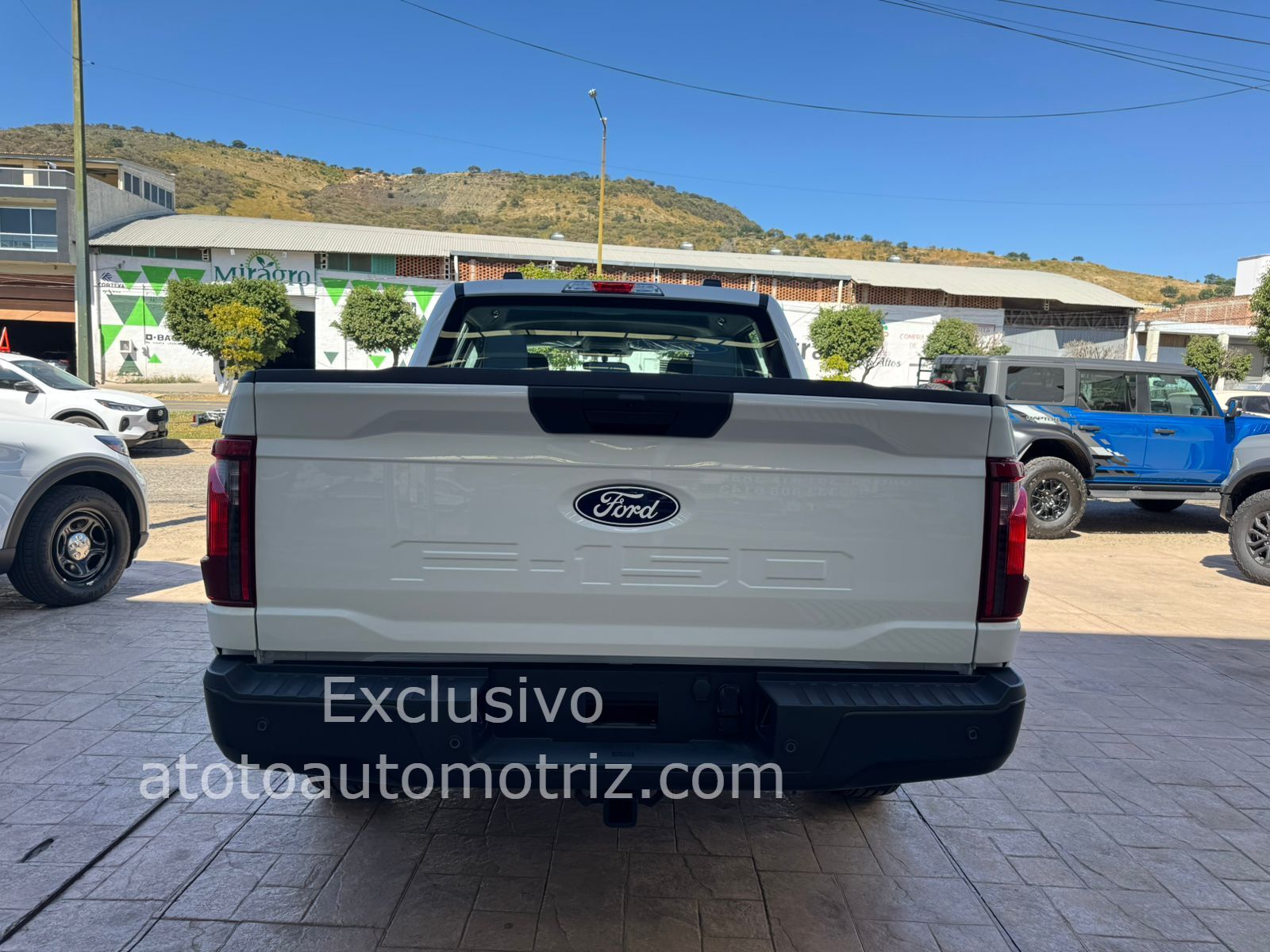 Ford F150 2024 4x2 V6 Automático Blanco
