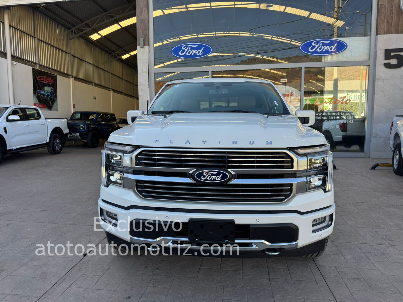 Ford Lobo 2025 Platinum Plus HIbrida Automático Blanco