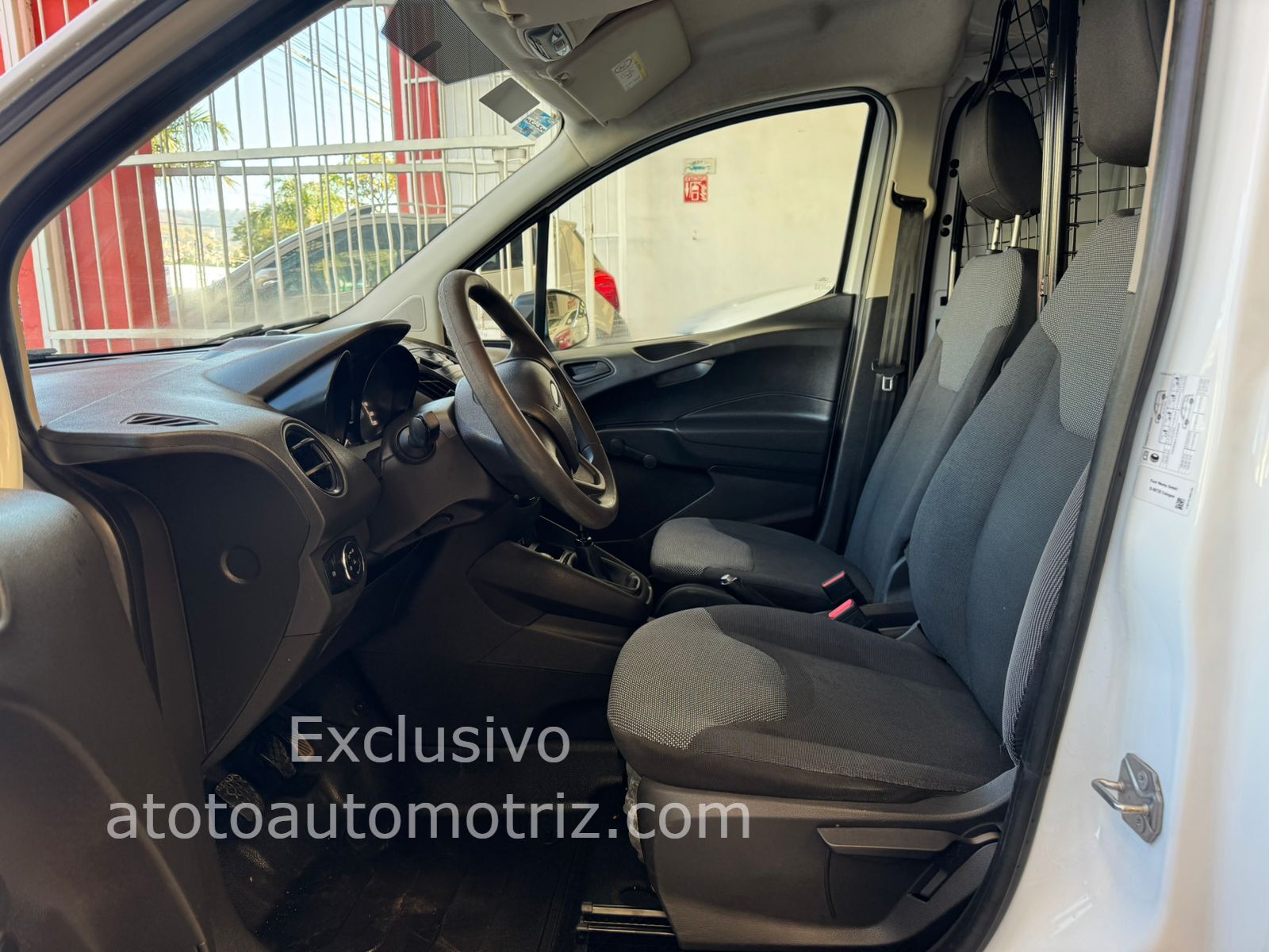 Ford Transit 2022 Courier Vannete Manual Blanco