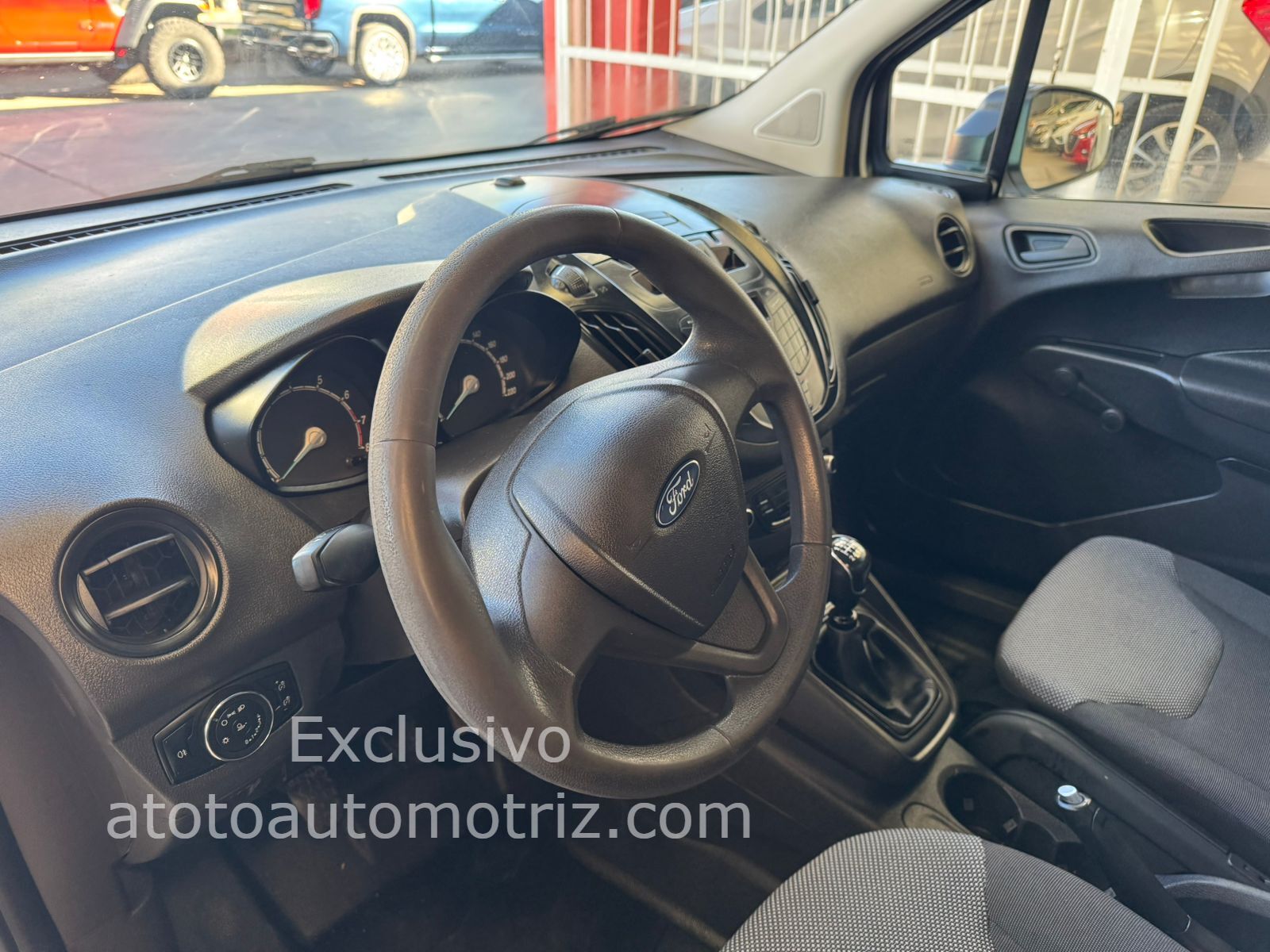 Ford Transit 2022 Courier Vannete Manual Blanco