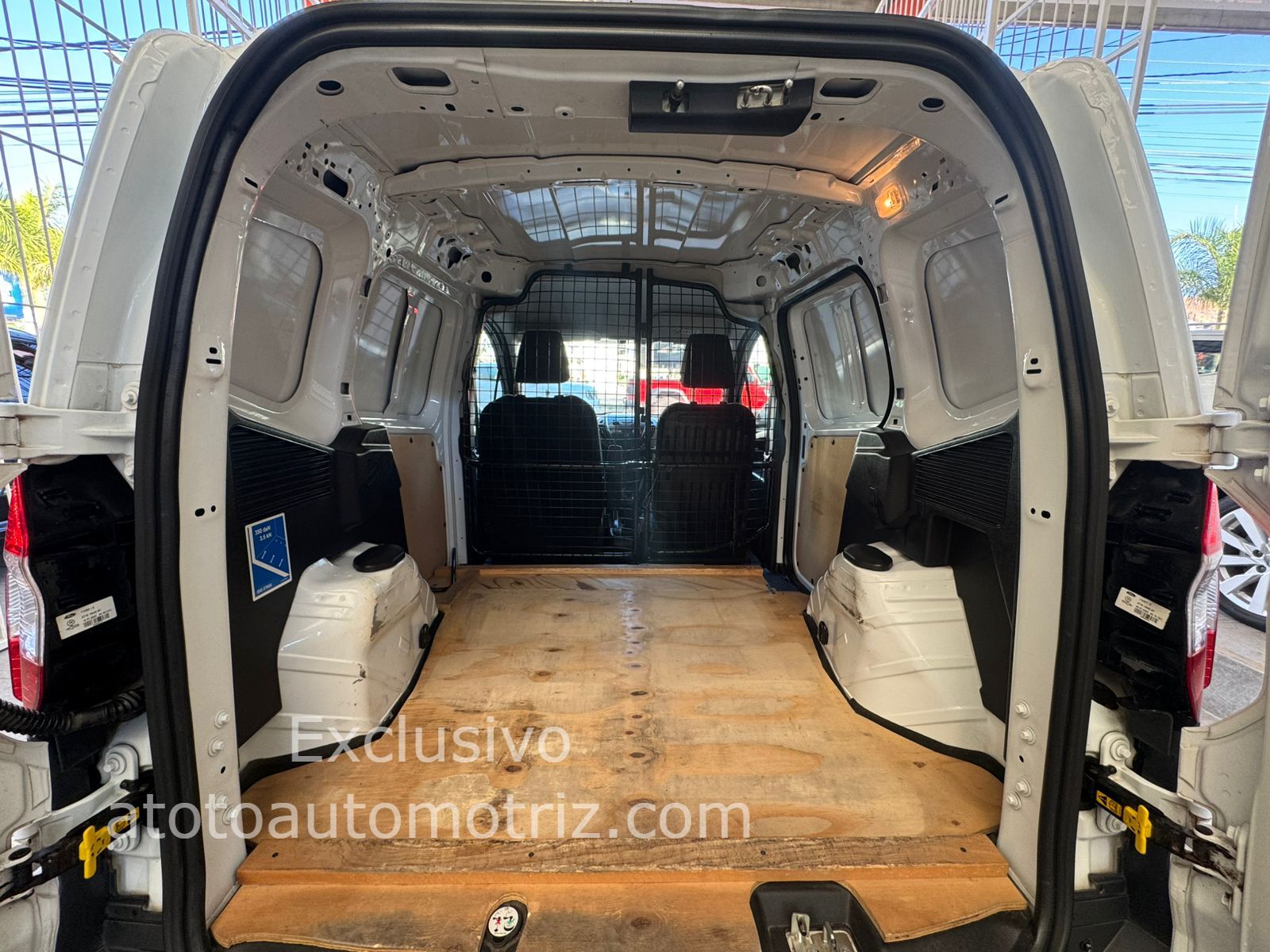 Ford Transit 2022 Courier Vannete Manual Blanco