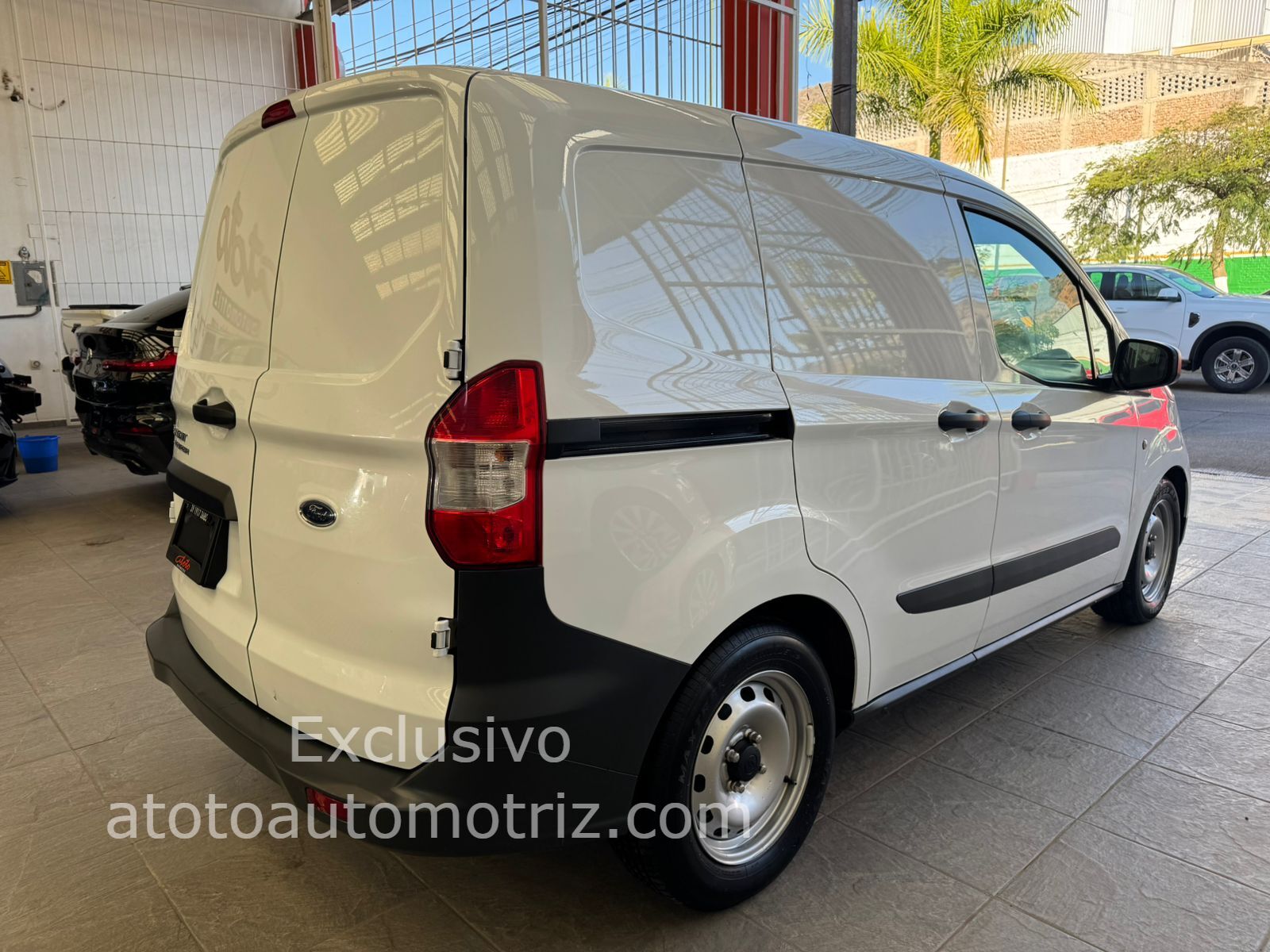 Ford Transit 2022 Courier Vannete Manual Blanco