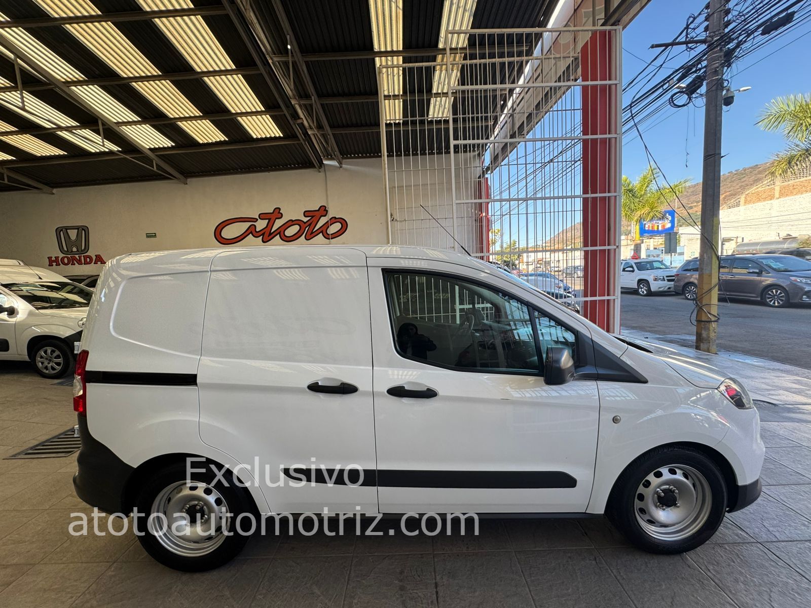 Ford Transit 2022 Courier Vannete Manual Blanco