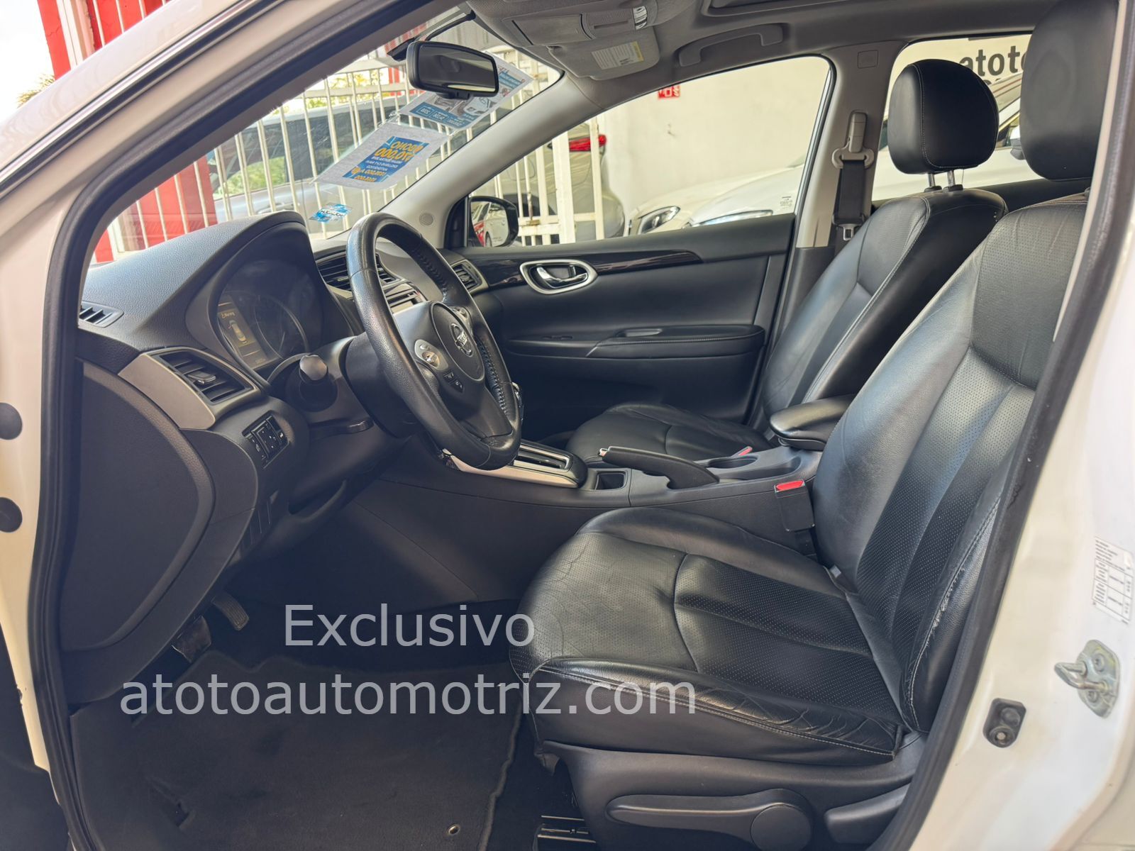 Nissan Sentra 2018 Exclusive CVT Navi Automático Blanco