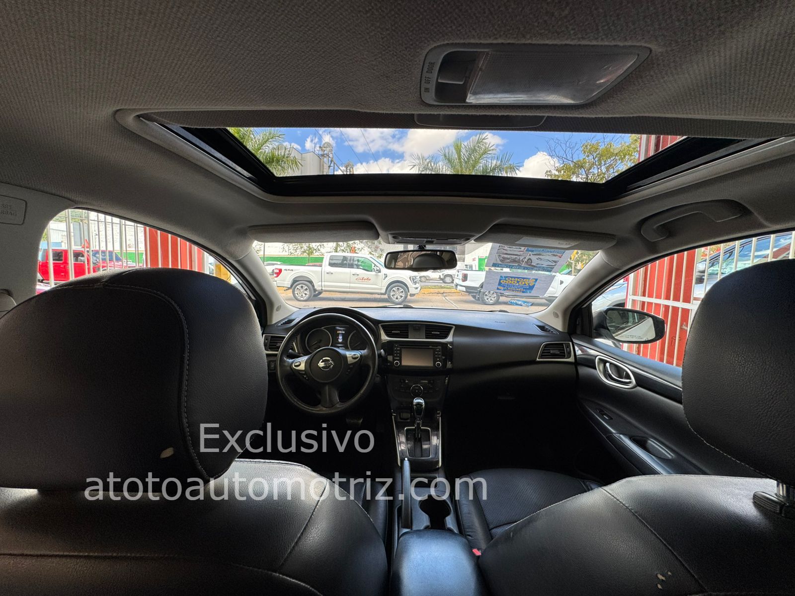 Nissan Sentra 2018 Exclusive CVT Navi Automático Blanco