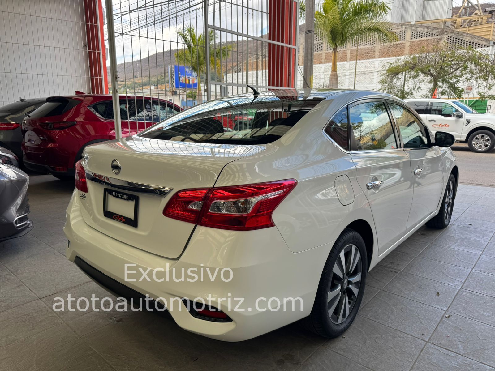 Nissan Sentra 2018 Exclusive CVT Navi Automático Blanco