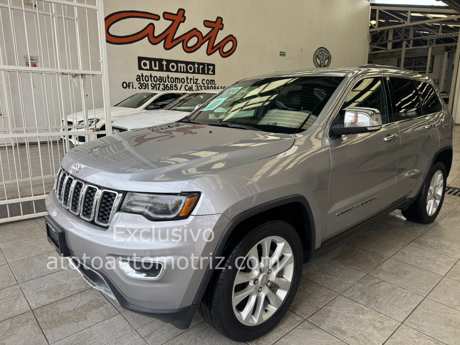 Jeep Grand Cherokee 2017 Limited Automático Plata