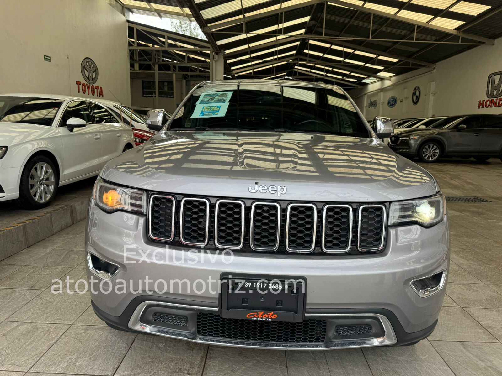 Jeep Grand Cherokee 2017 Limited Automático Plata