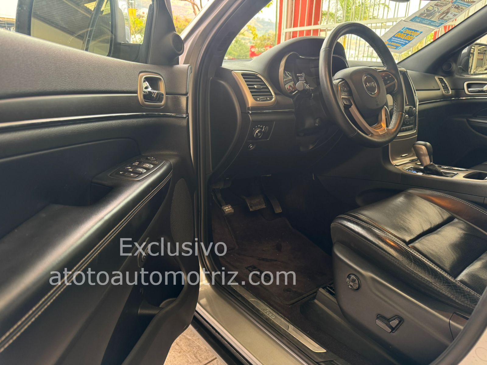 Jeep Grand Cherokee 2017 Limited Automático Plata