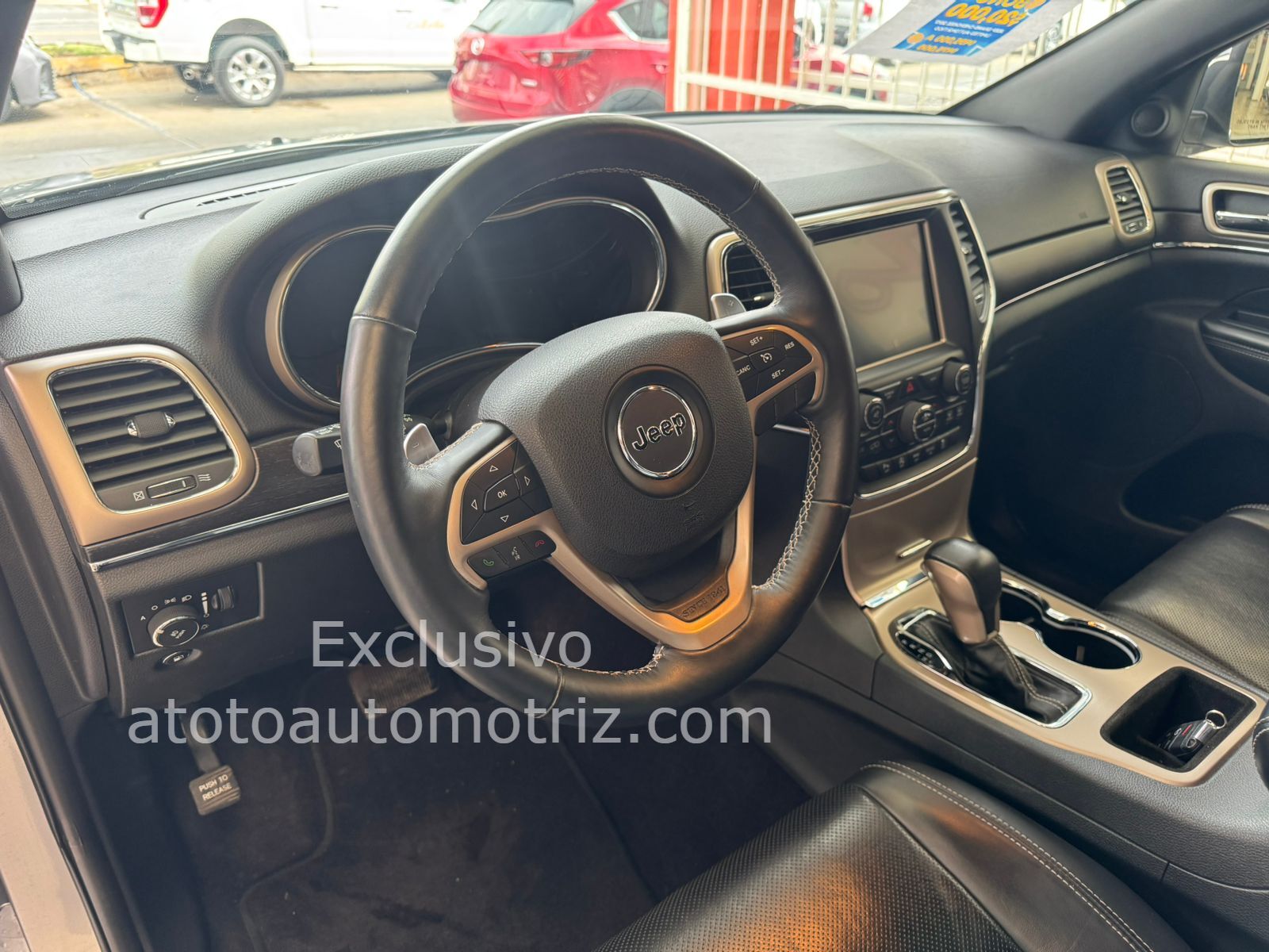 Jeep Grand Cherokee 2017 Limited Automático Plata
