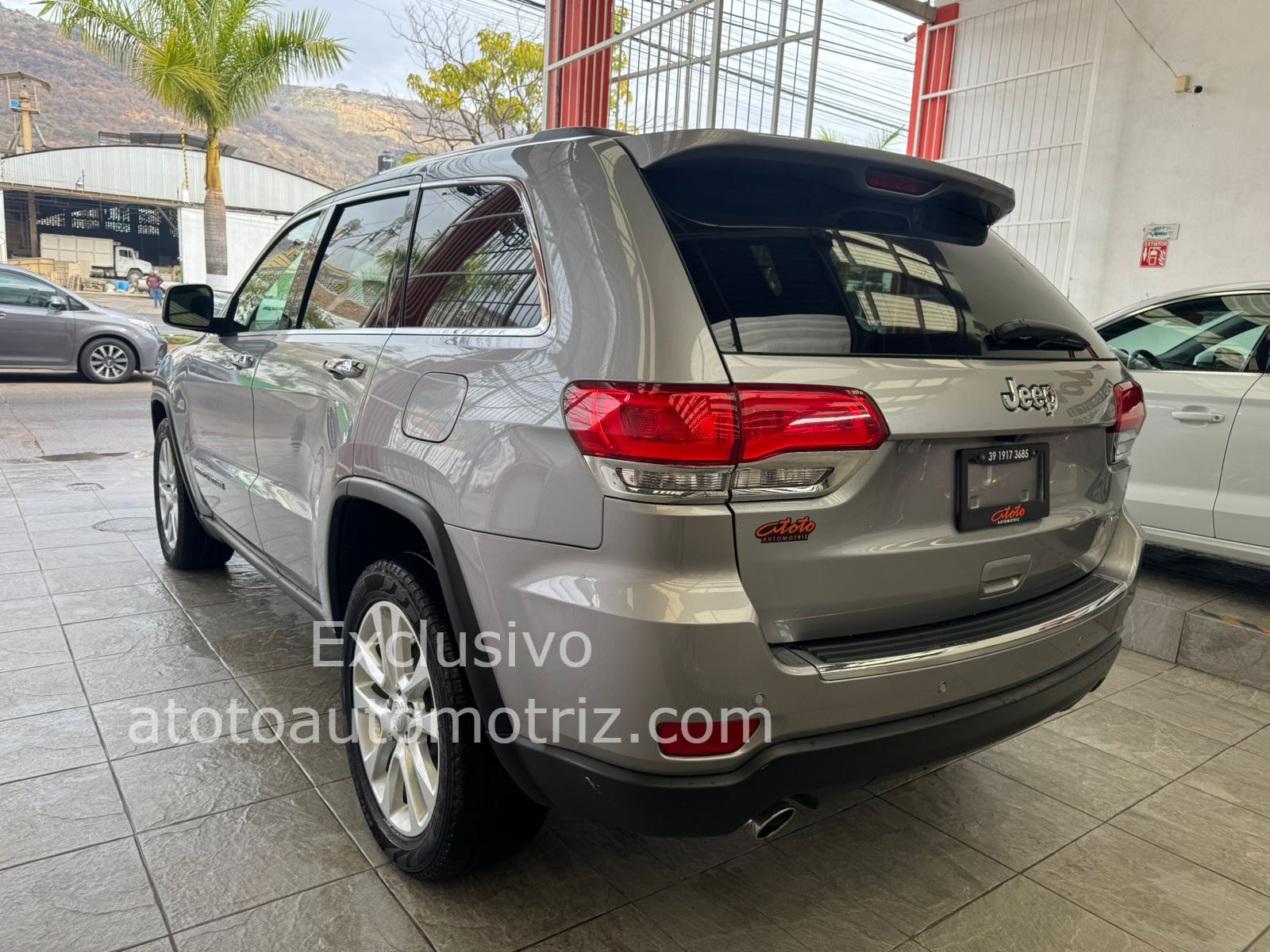 Jeep Grand Cherokee 2017 Limited Automático Plata