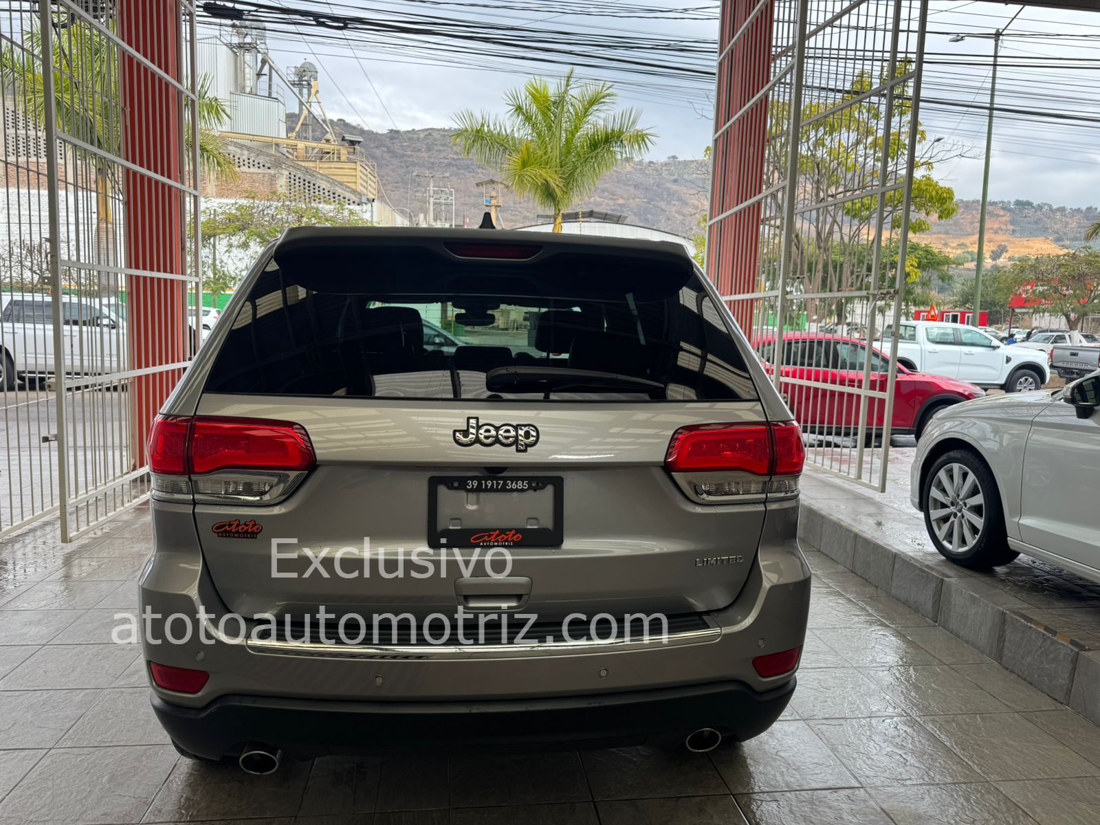 Jeep Grand Cherokee 2017 Limited Automático Plata