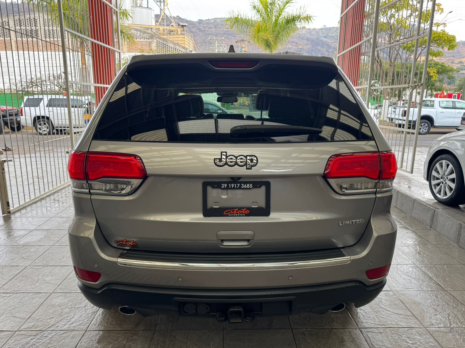 Jeep Grand Cherokee 2015 Limited Automático Plata