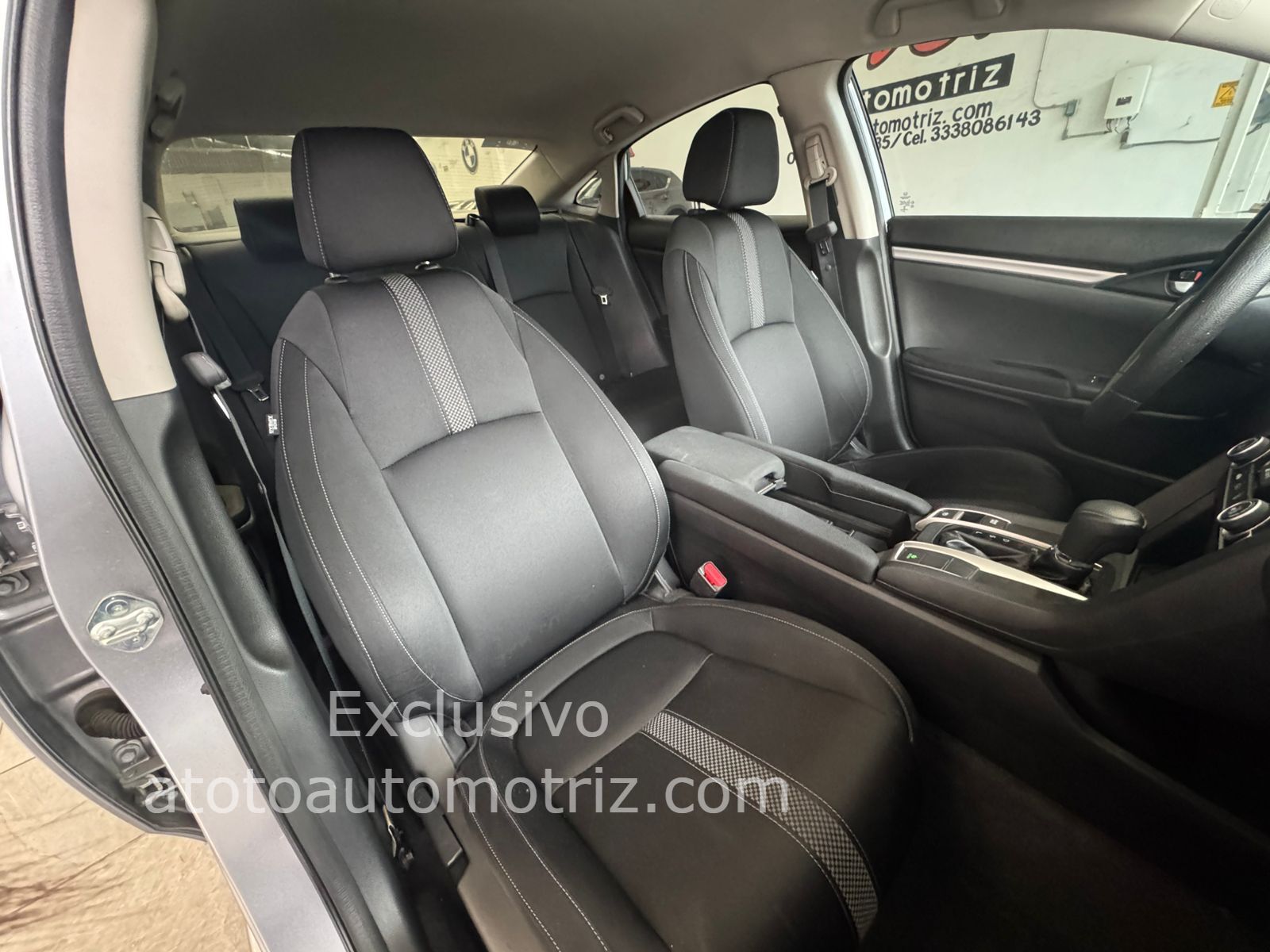 Honda Civic 2021 i-Style Automático Plata