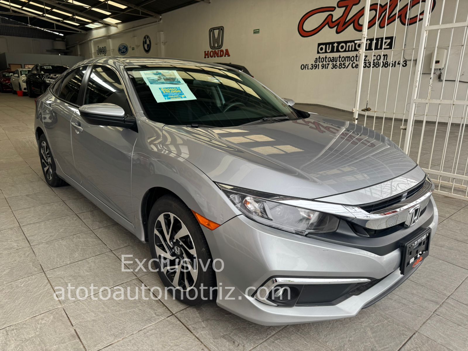 Honda Civic 2021 i-Style Automático Plata