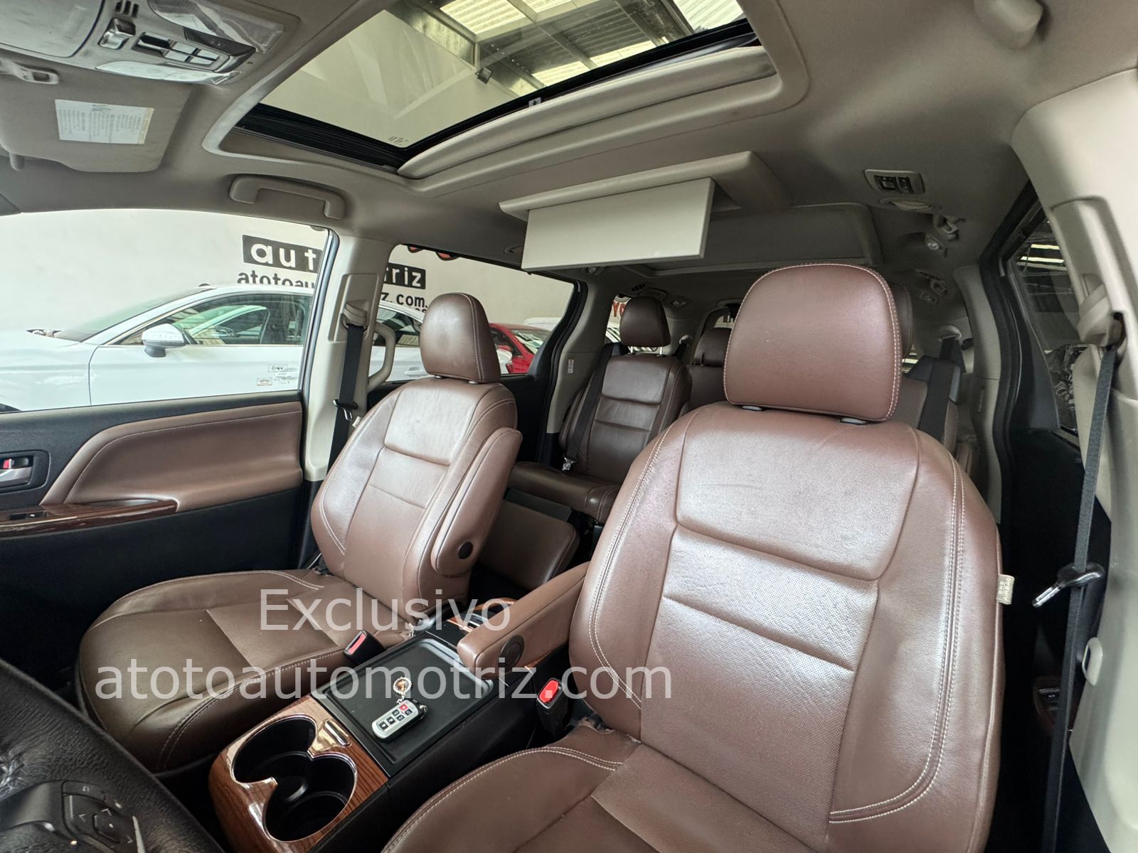 Toyota Sienna 2018 Límited Automático Blanco