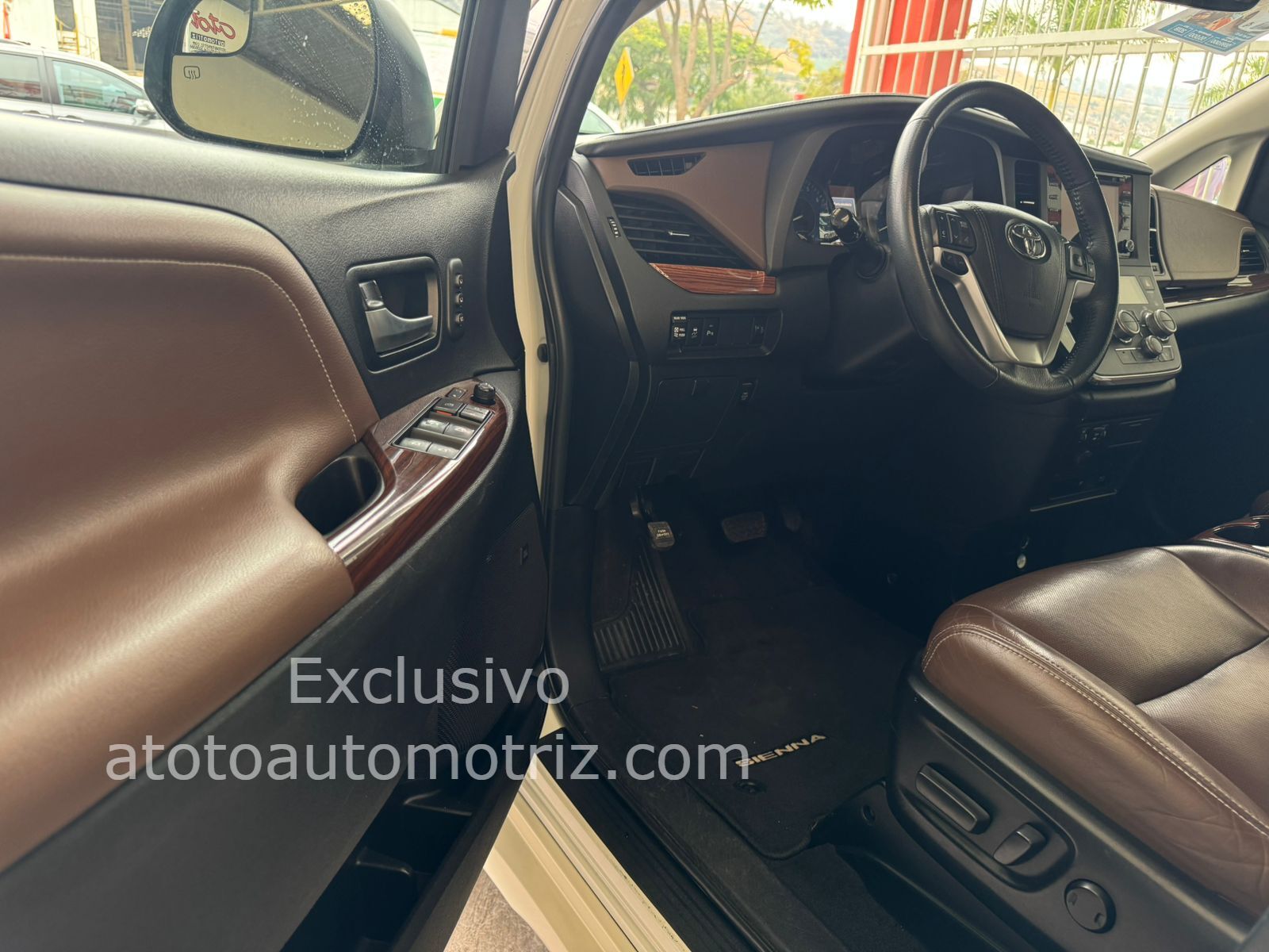 Toyota Sienna 2018 Límited Automático Blanco