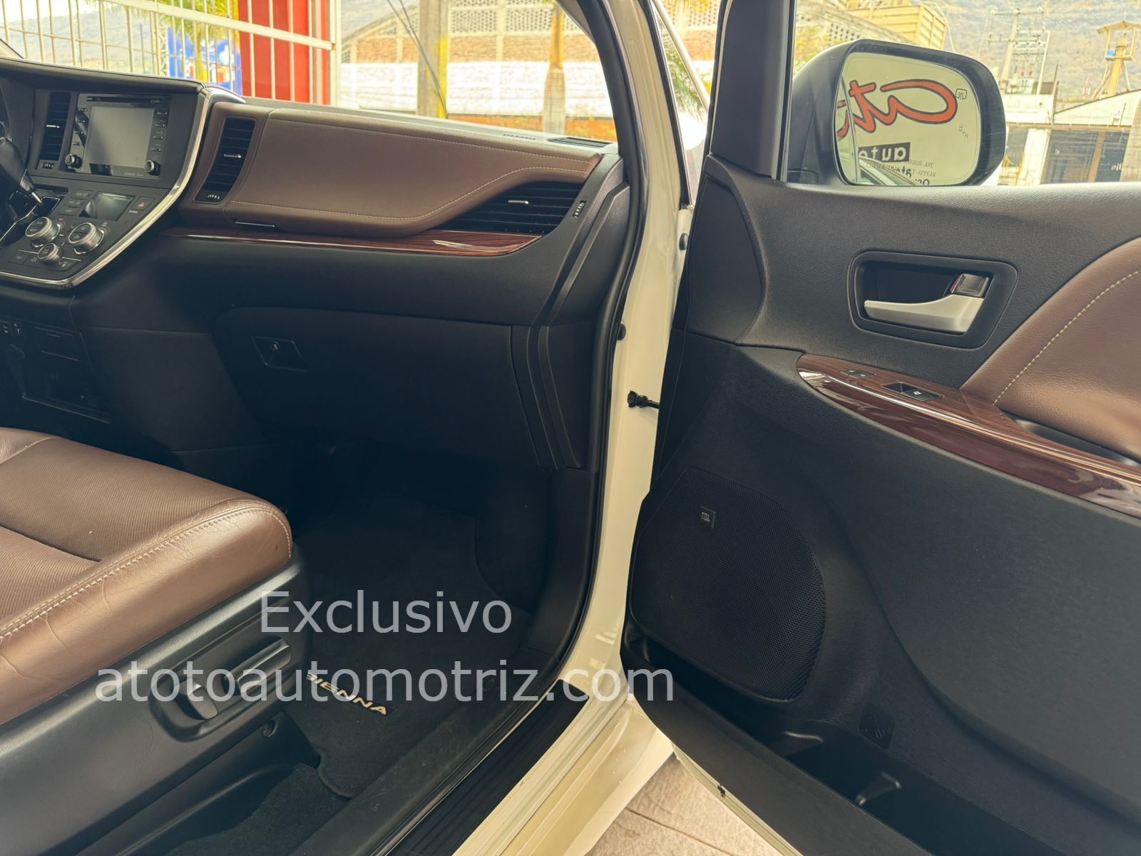 Toyota Sienna 2018 Límited Automático Blanco