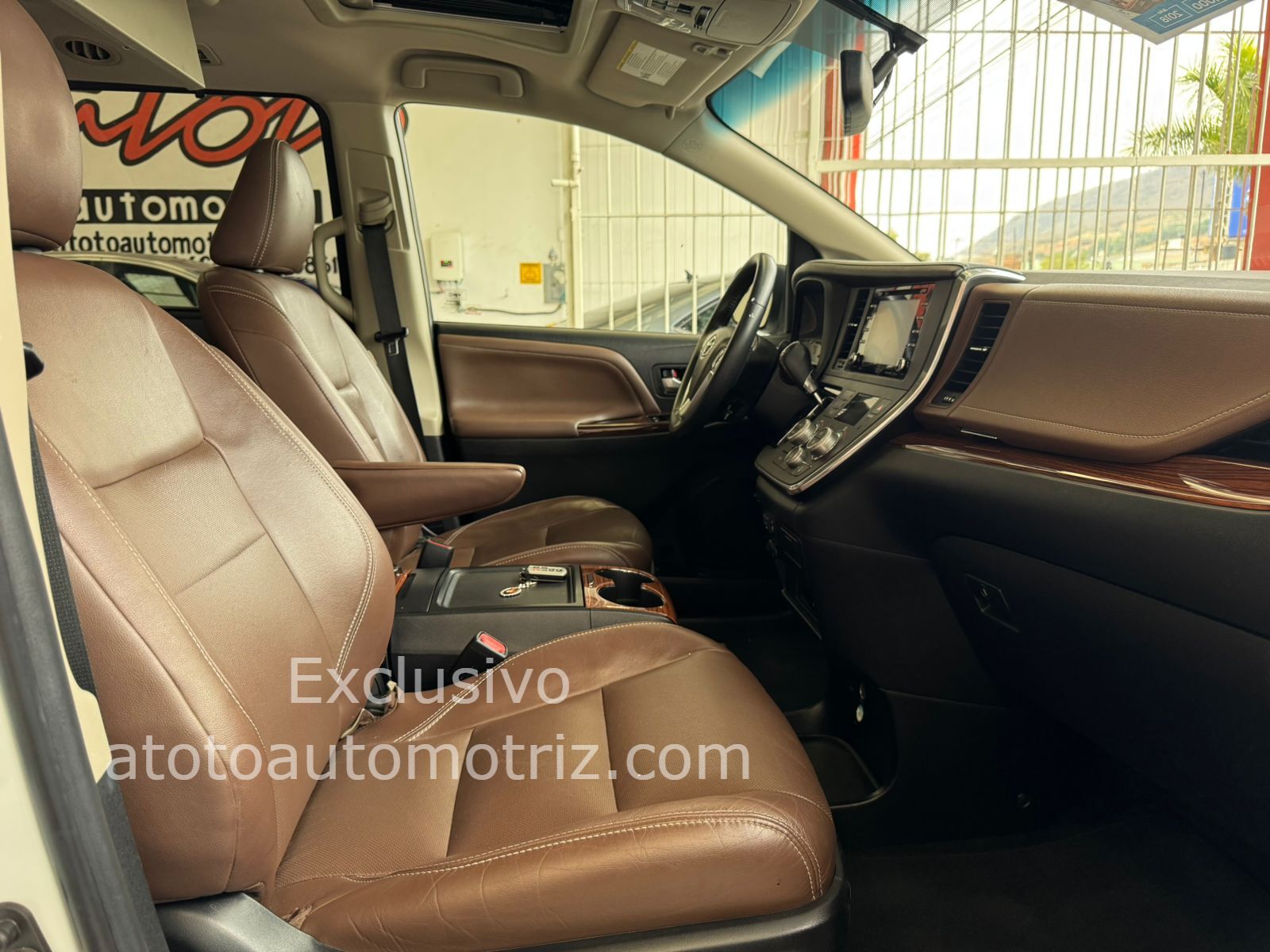 Toyota Sienna 2018 Límited Automático Blanco