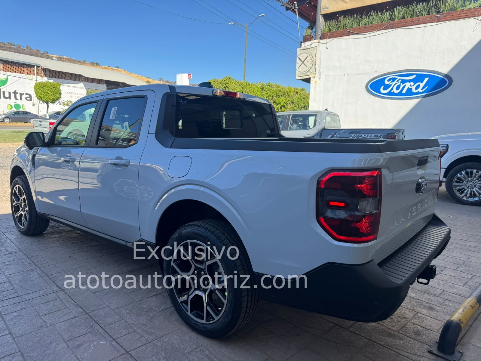 Ford Maverick 2025 Lariat Híbrida Automático Gris