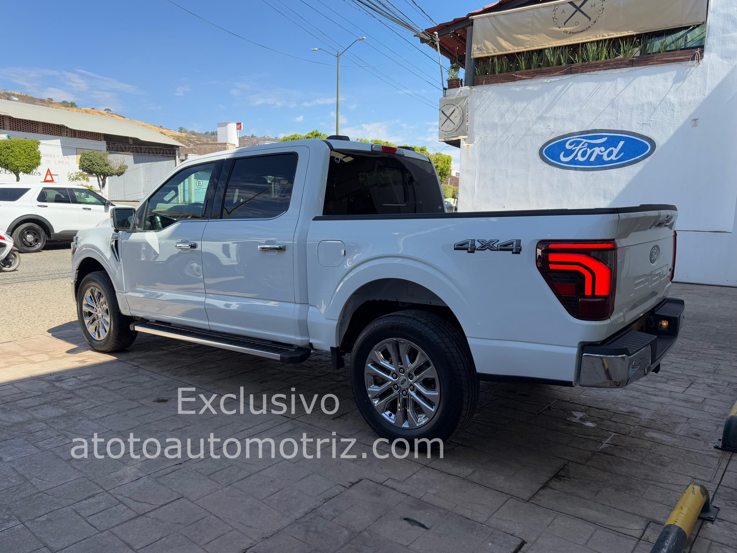 Ford Lobo 2025 Lariat Automático Blanco