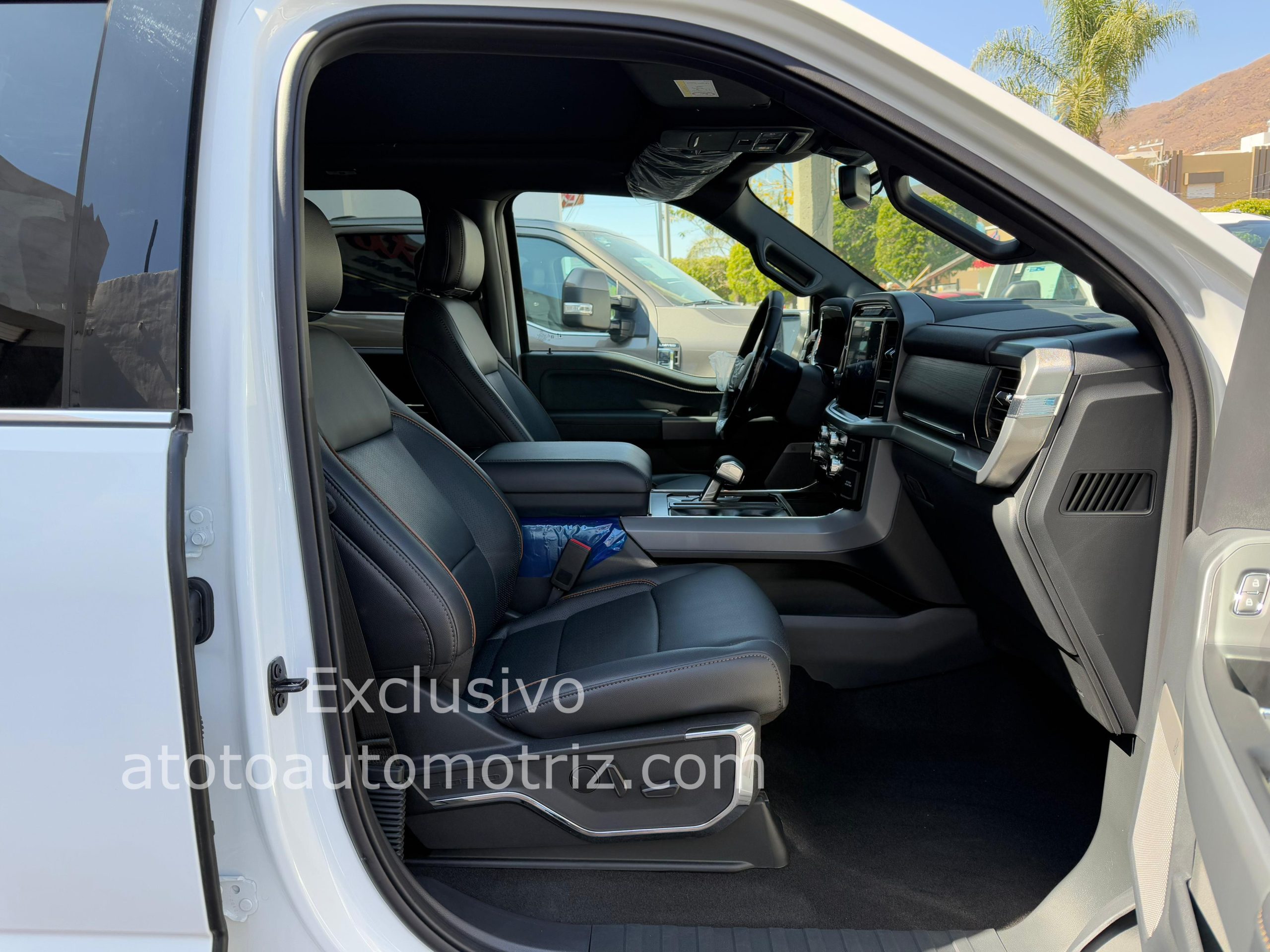 Ford Lobo 2025 Lariat Automático Blanco